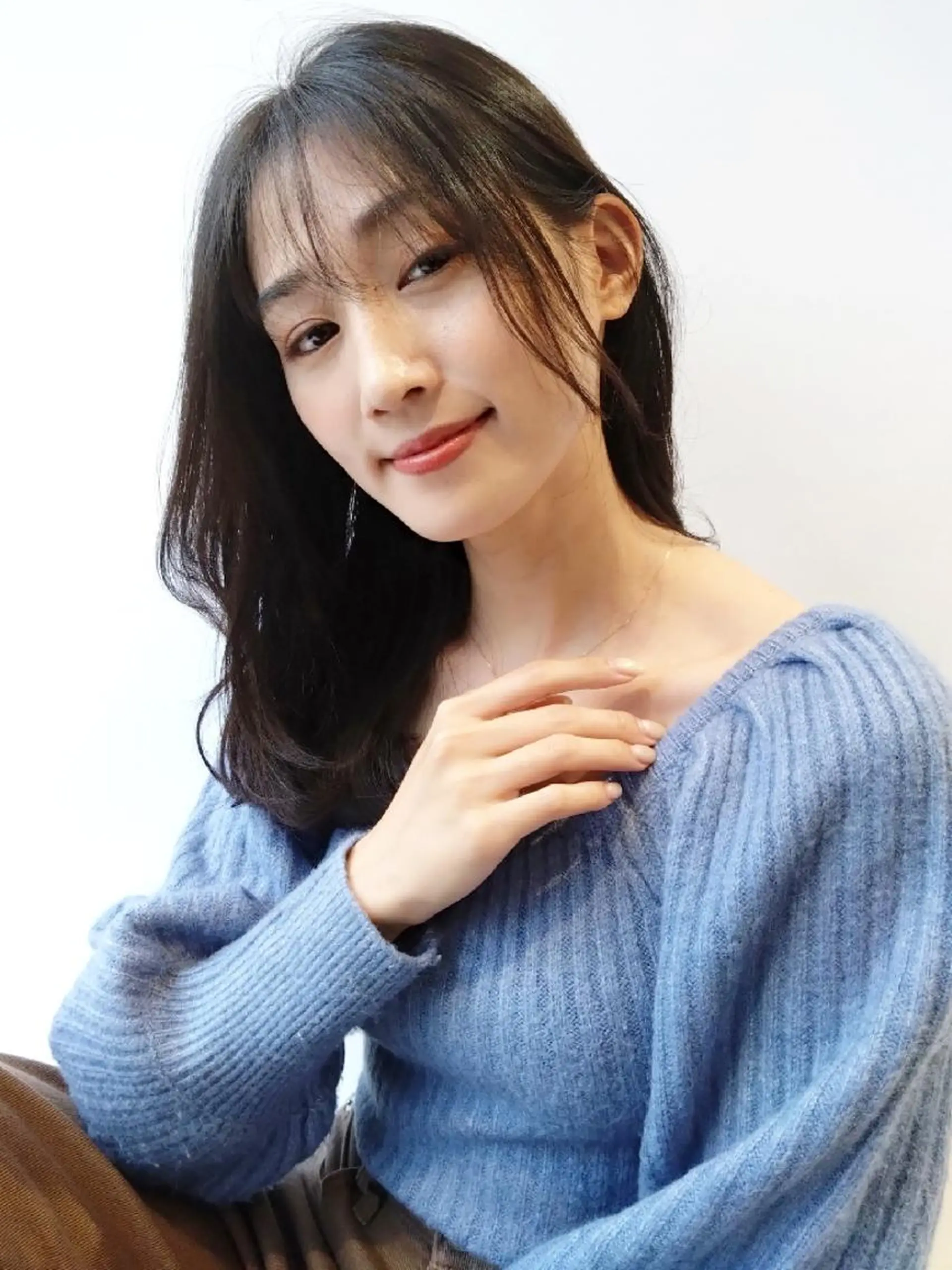 セミロング カラー ブリーチ ケアブリーチ デザインカラー ハイライトカラー イルミナカラー カット ヘアカラー トリートメント ブリーチ/ヘアケア/ 艶髪/イギチハルのヘアスタイル