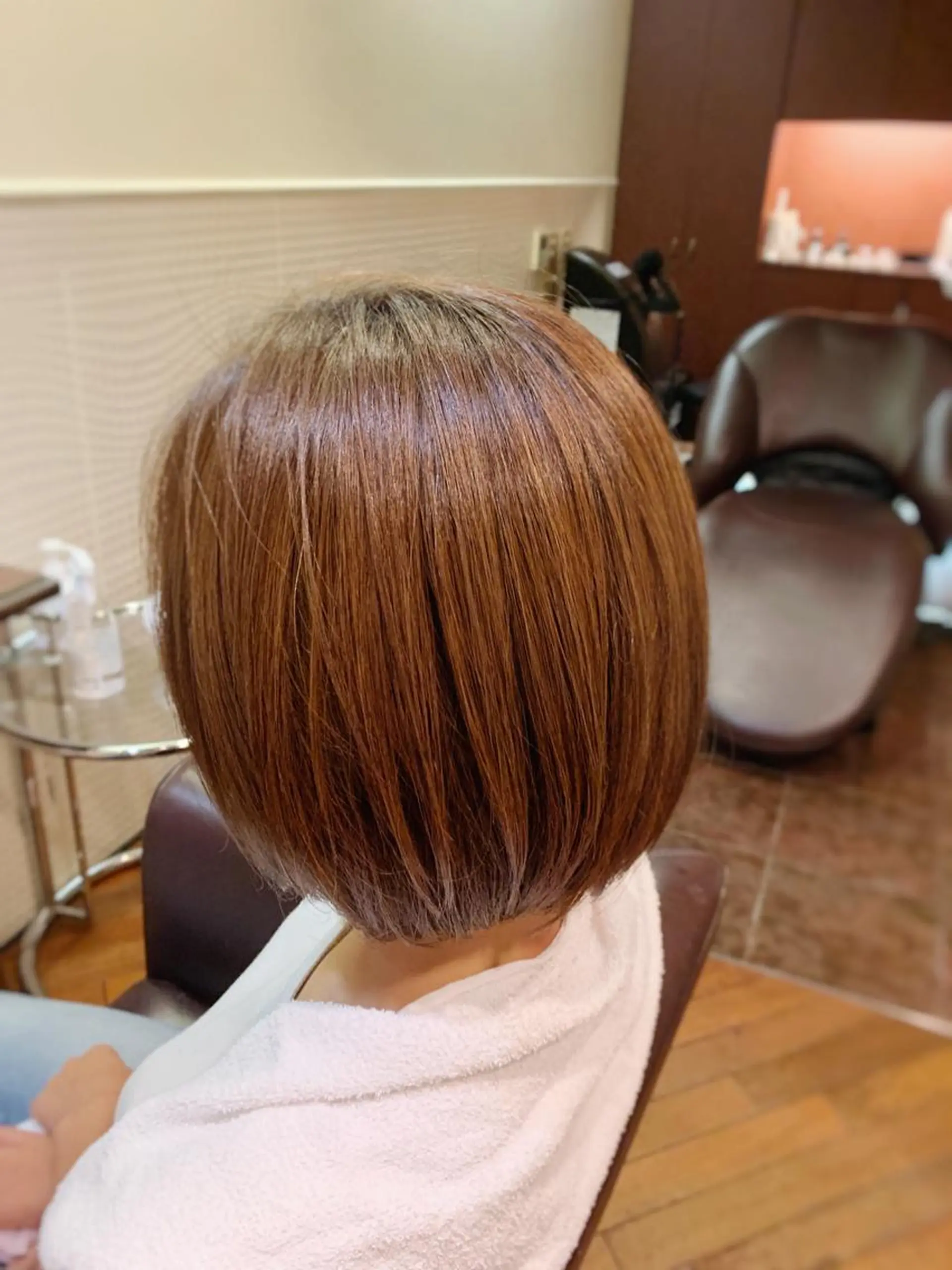 ショート カラー ブリーチ ブリーチなしカラー オレンジ トリートメント ツヤツヤ縮毛矯正 /美髪カラー　小山のヘアスタイル