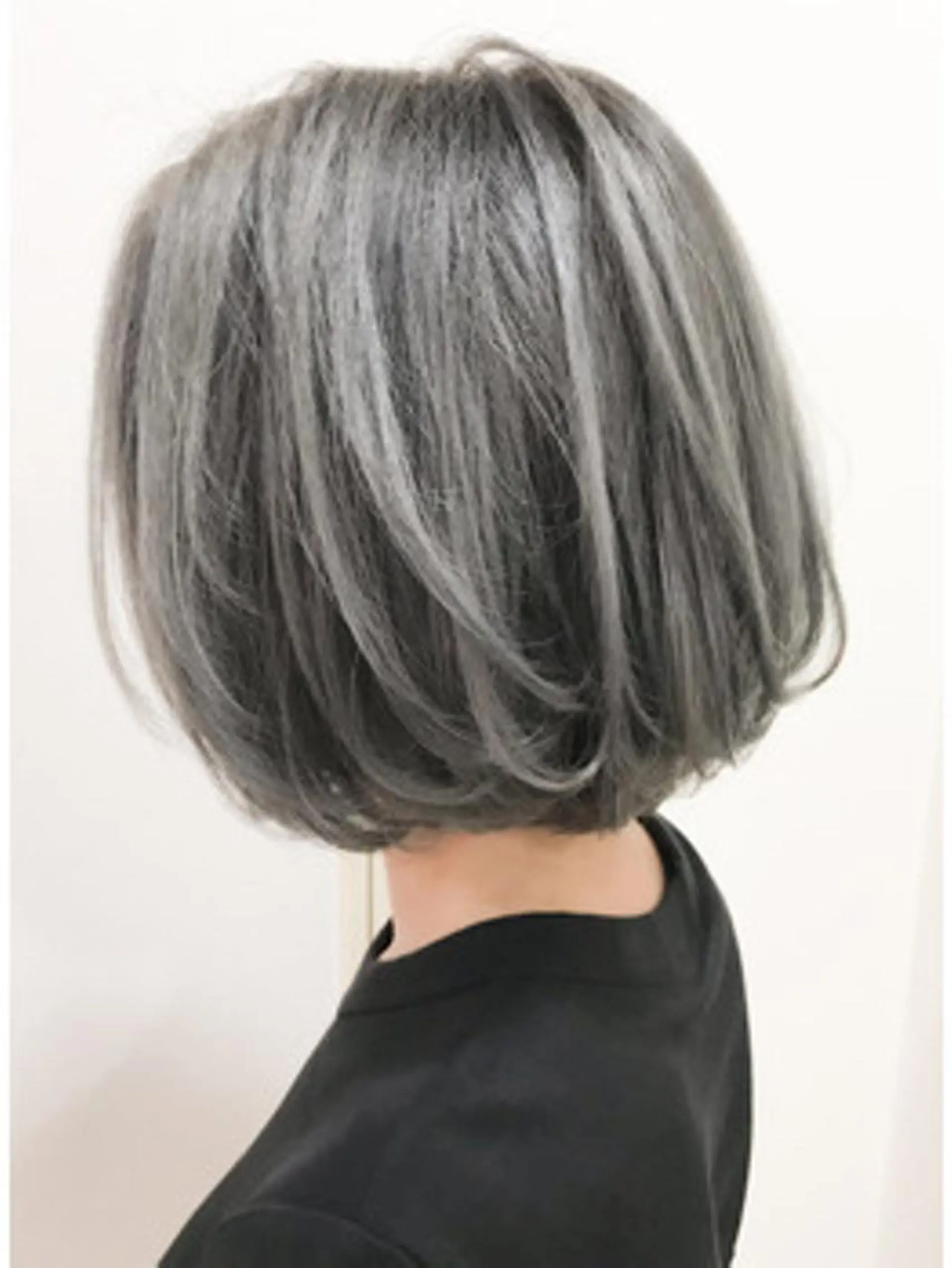 ショート カラー 土谷 敦郎のヘアスタイル