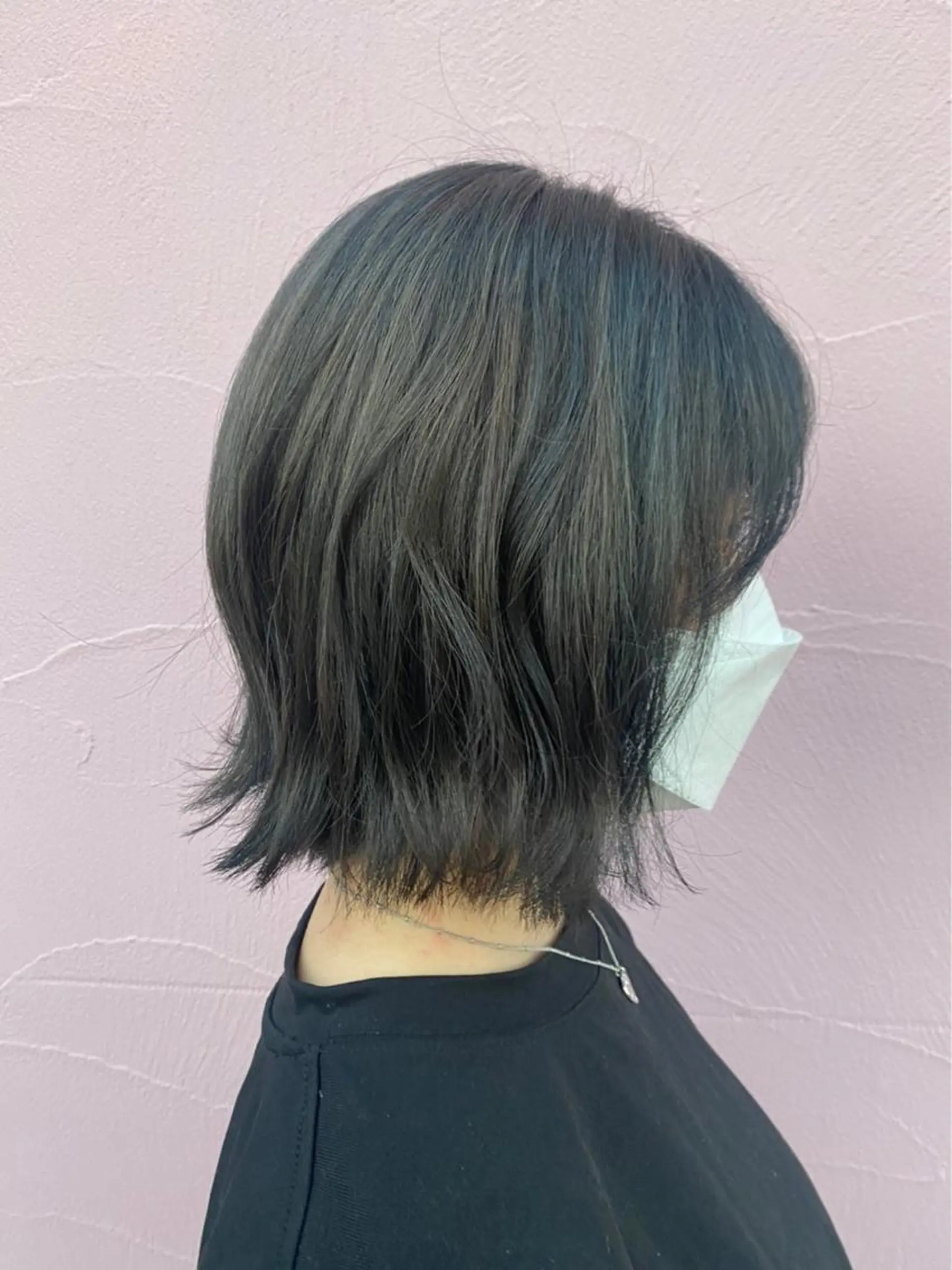 カラー 黒髪 ブリーチ ブルーカラー ブルーブラック 個性派/ハイトーン ✨✨　稲吉菜々美のヘアスタイル