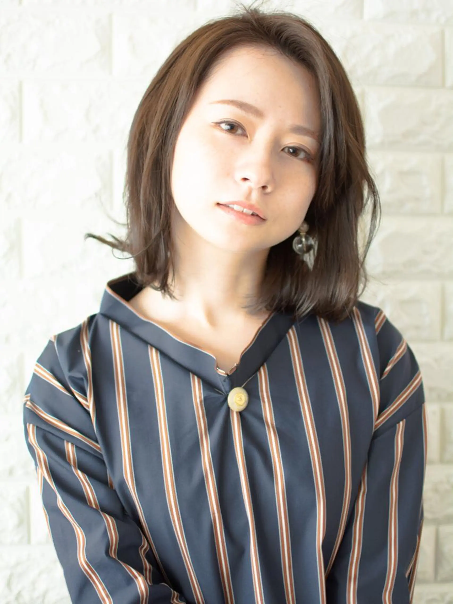 ミディアム カラー ショートボブ ベージュカラー ブルーカラー ブルージュ グレージュ 撮影モデル 斉藤 正敏のその他イメージ