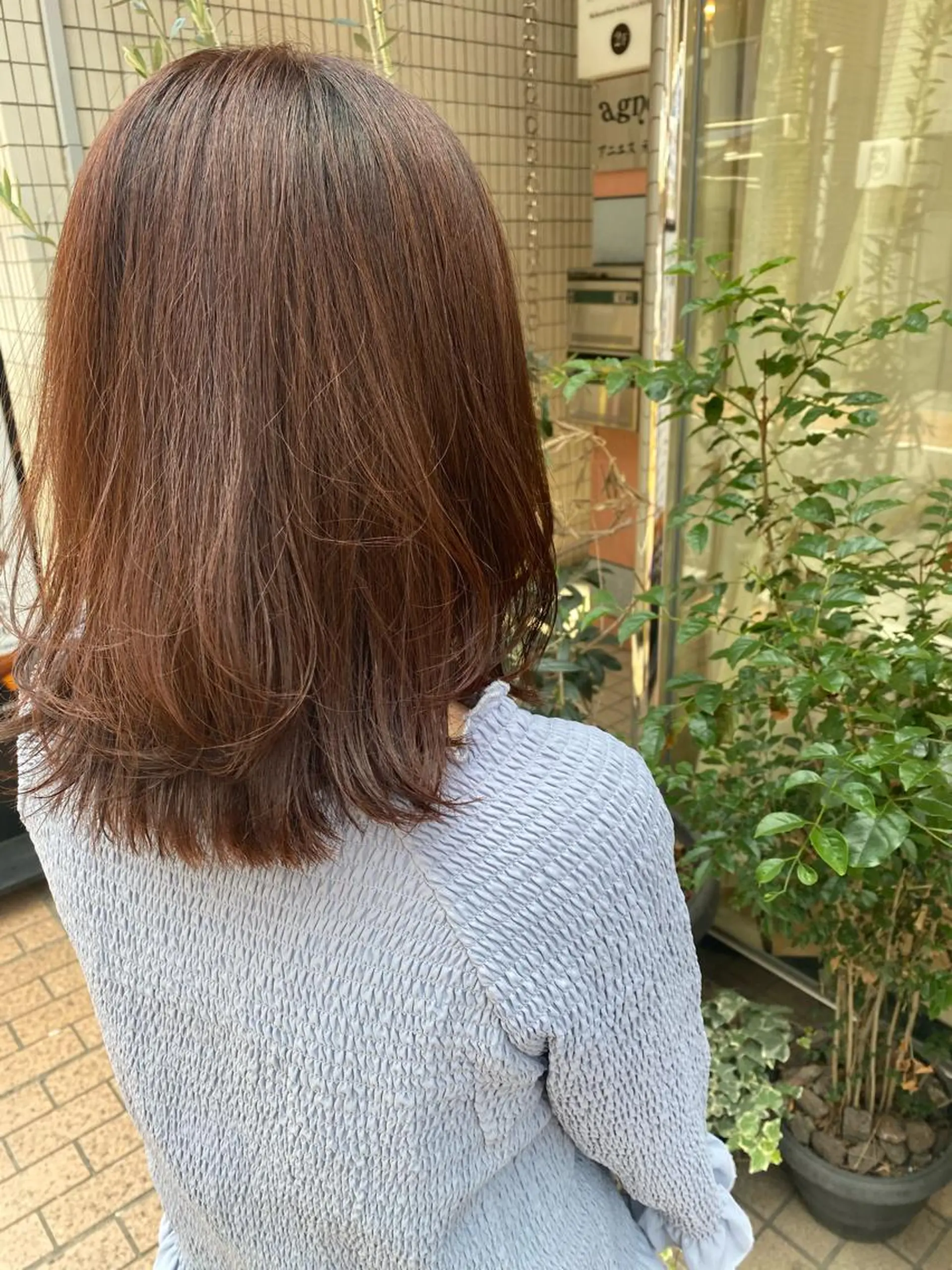 セミロング カラー カット ヘアカラー トリートメント 宮内 真乃のヘアスタイル