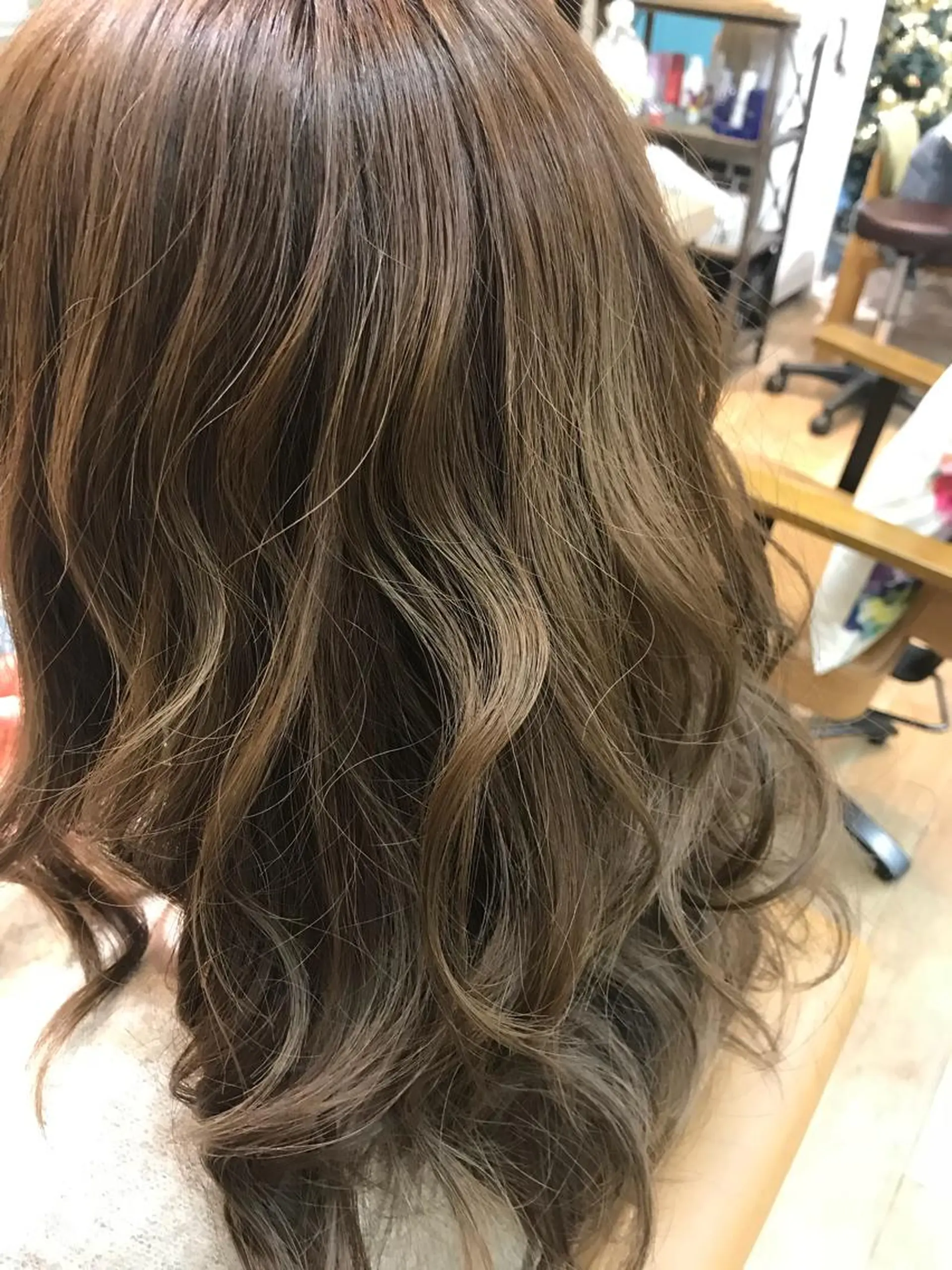 ミディアム 【髪質改善　艶髪】 布川　莉穂のヘアスタイル