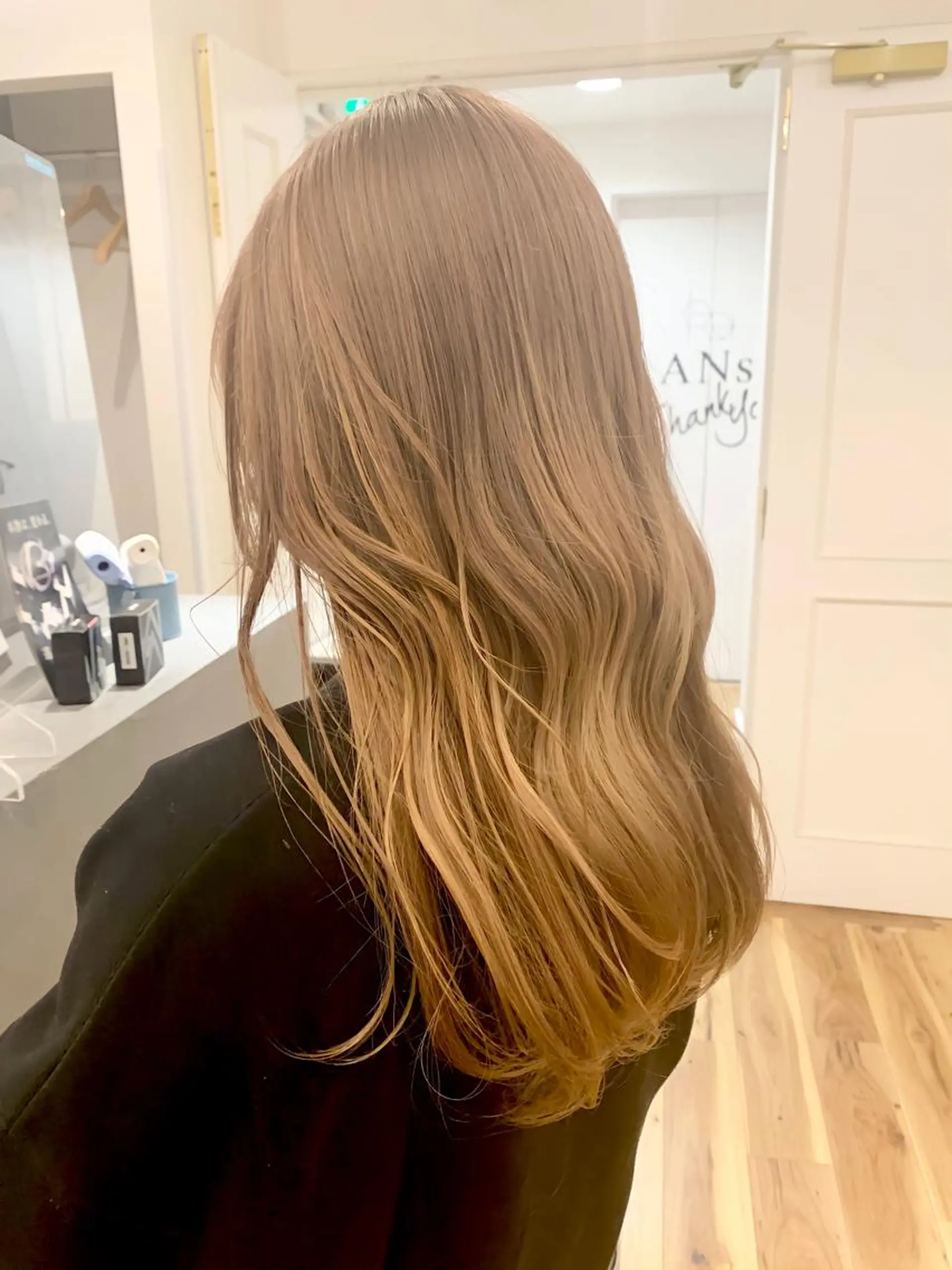 ロング カラー i'll 未空のヘアスタイル