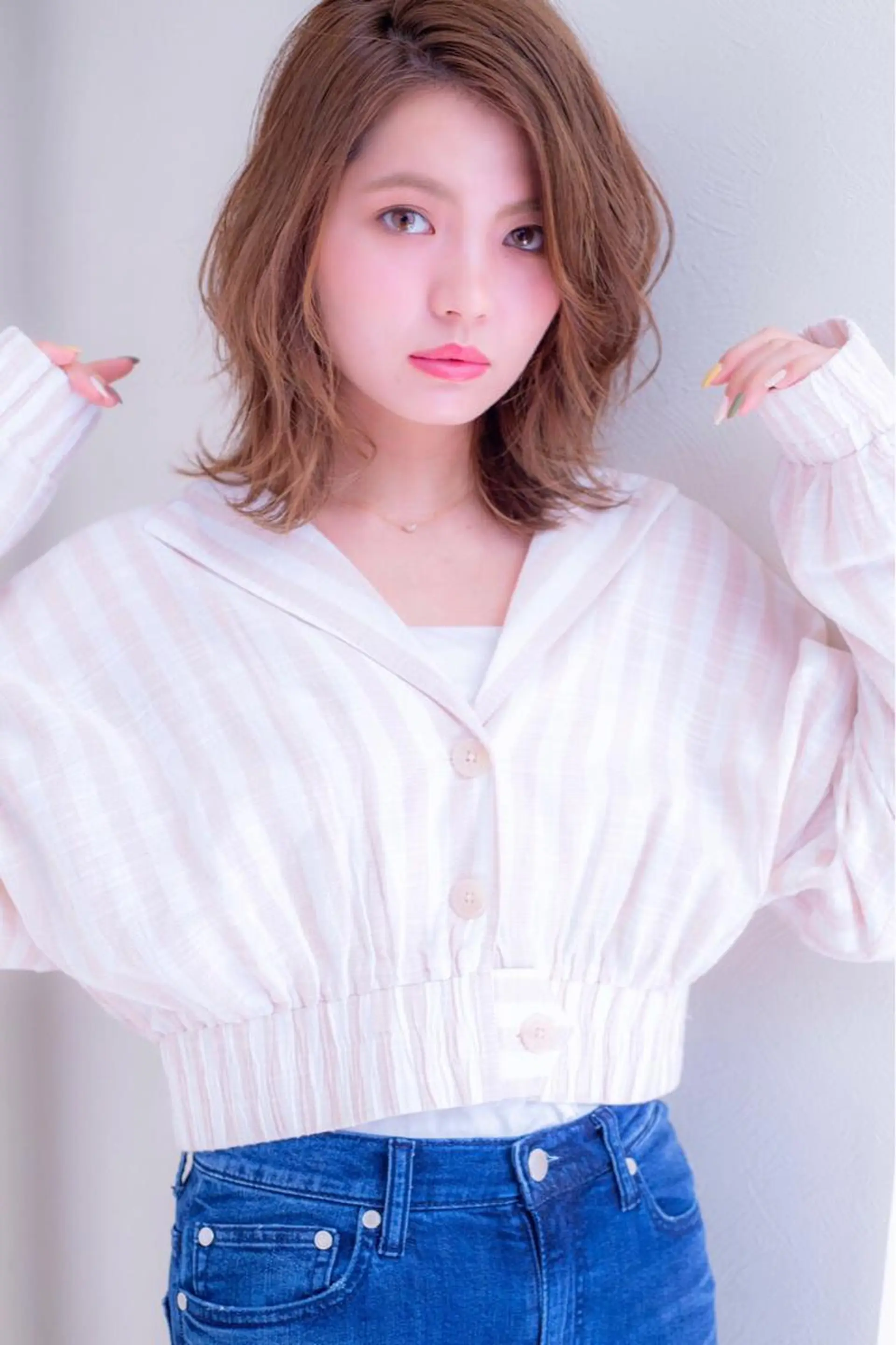 ミディアム カラー パーマ くびれヘア 外ハネヘア 髪質改善/縮毛矯正/ ボブ/店長/槌矢圭悟のヘアスタイル