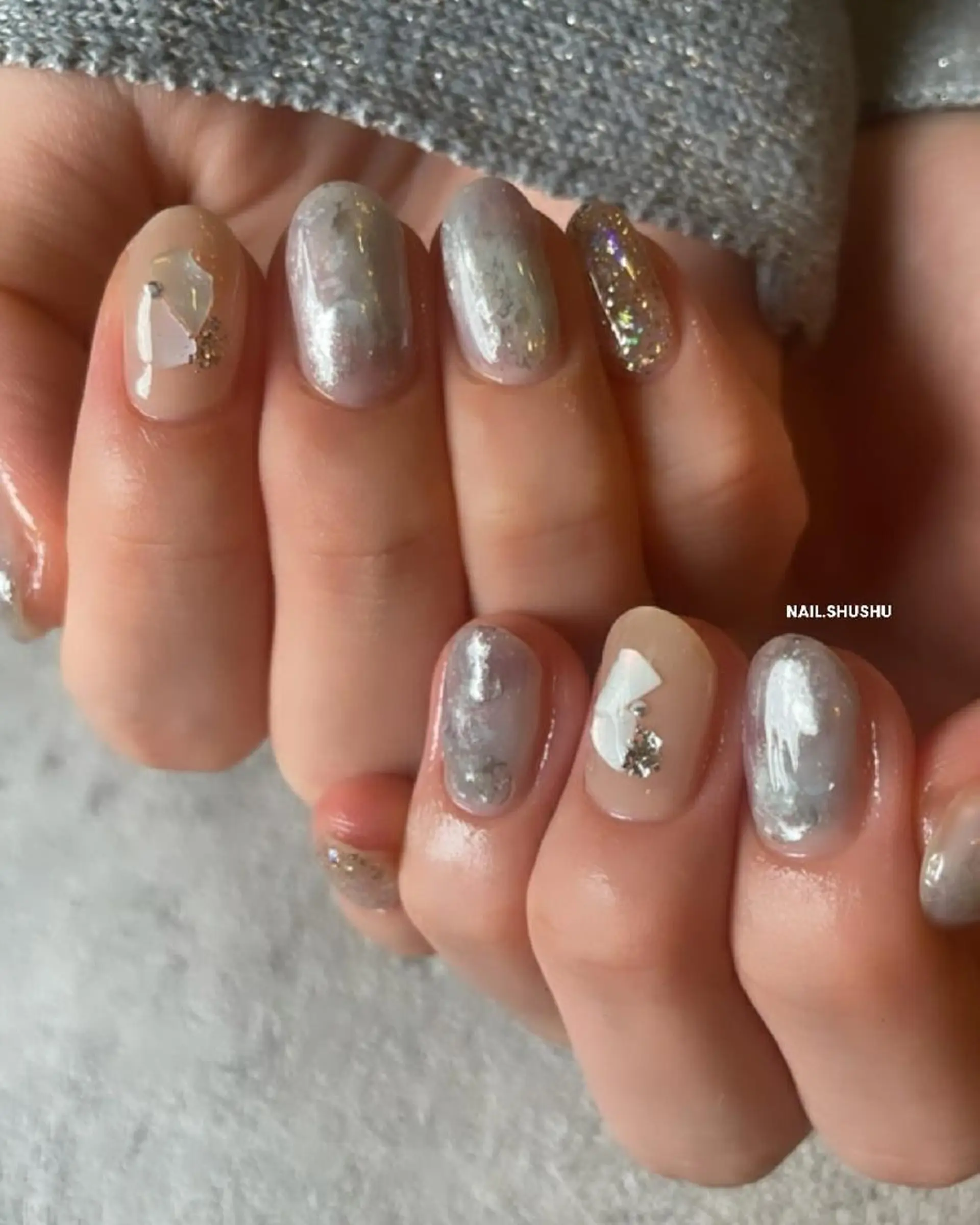 ネイル 持ち込み ニュアンスネイル シンプルネイル 冬ネイル 3dパーツ/流行り 👧shushu❤️のネイルデザイン