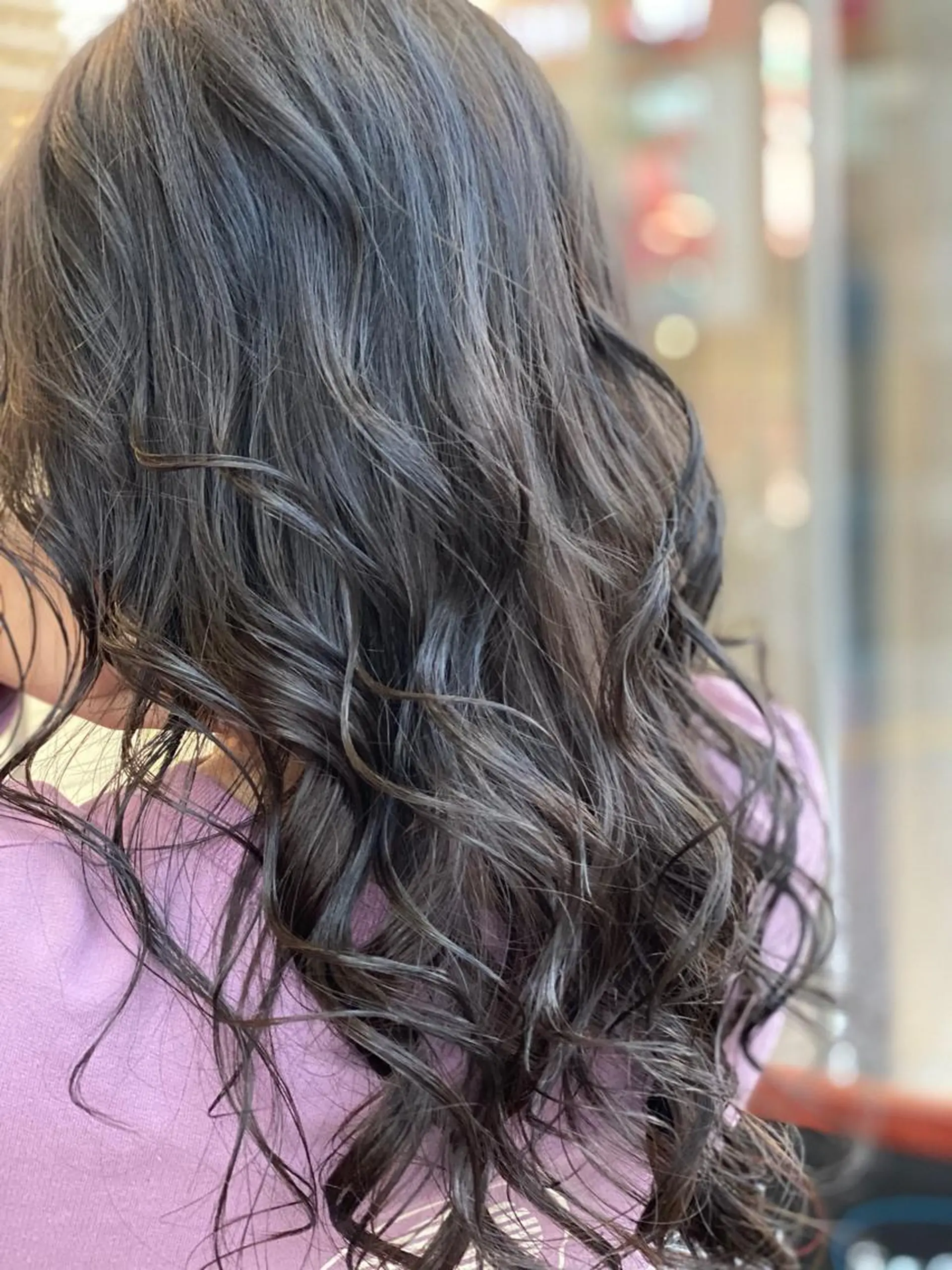 ロング mori by little所属・デザインカラー✨新倉 佑奈のヘアスタイル