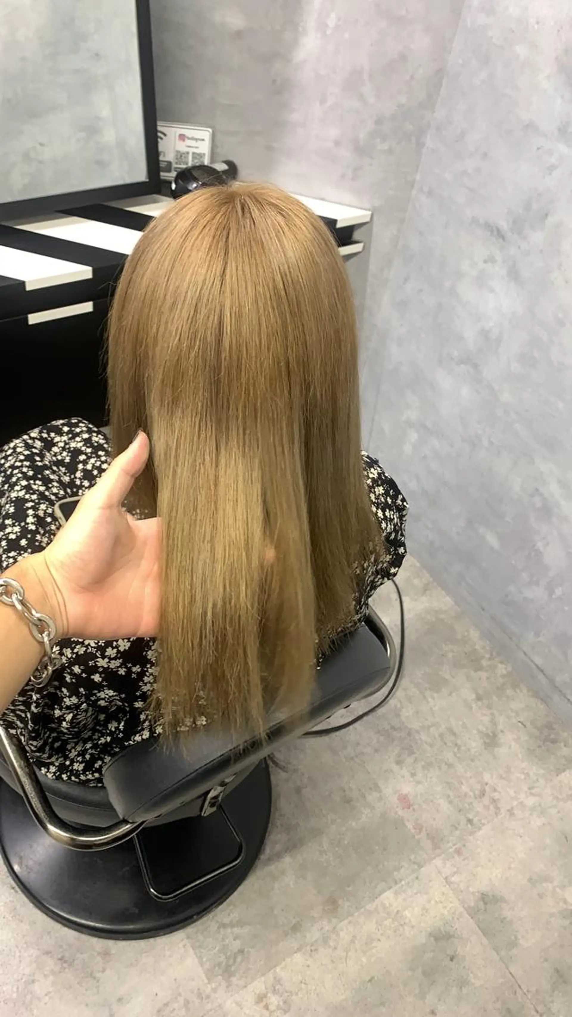 ロング 派手髪支持率No1 Eisukeのヘアスタイル