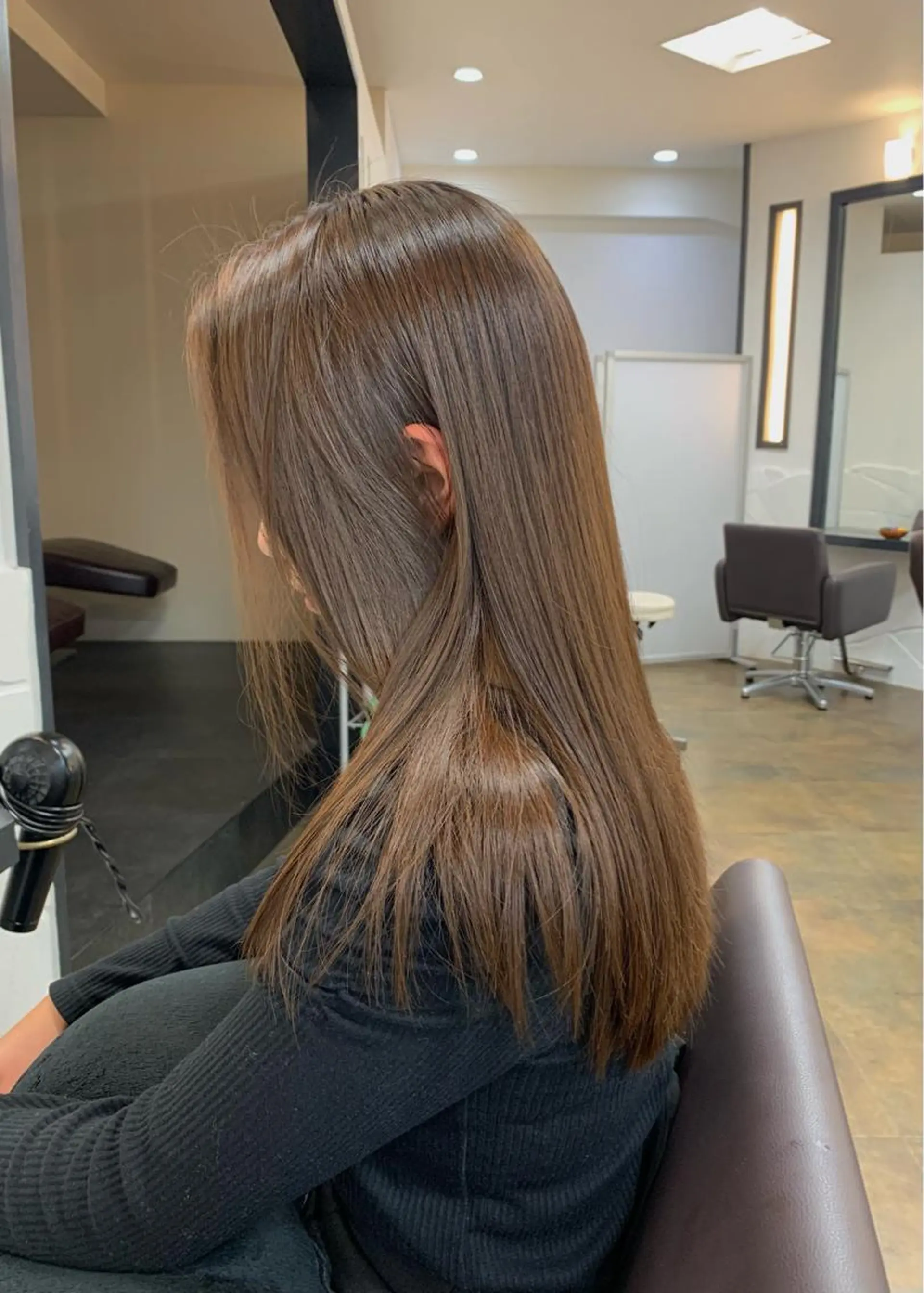 ロング カラー ベージュカラー ブリーチ ブリーチなしカラー ヘアカラー トリートメント 矢野 晃平のヘアスタイル