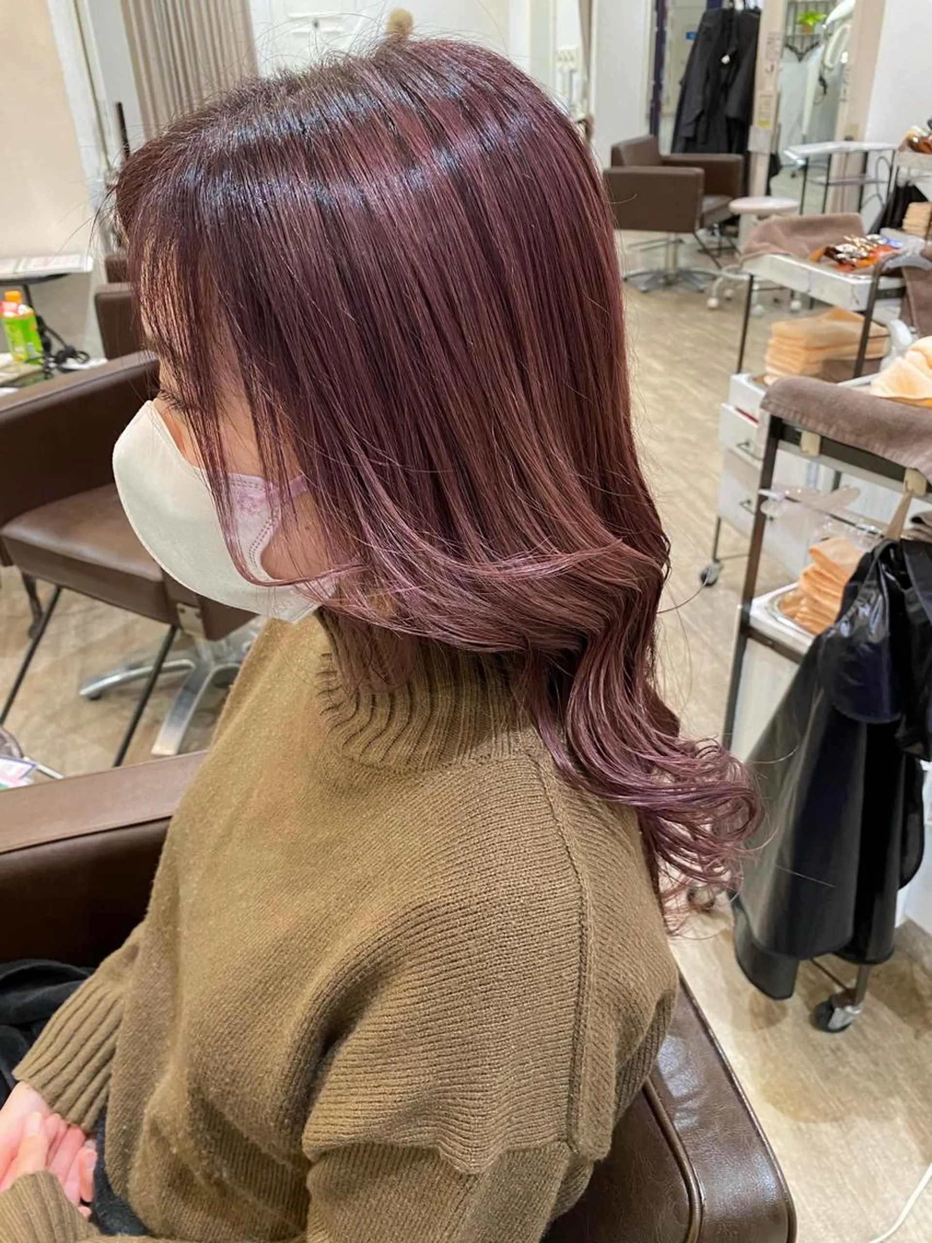 ロング パープルカラー 前橋 姫奈のヘアスタイル