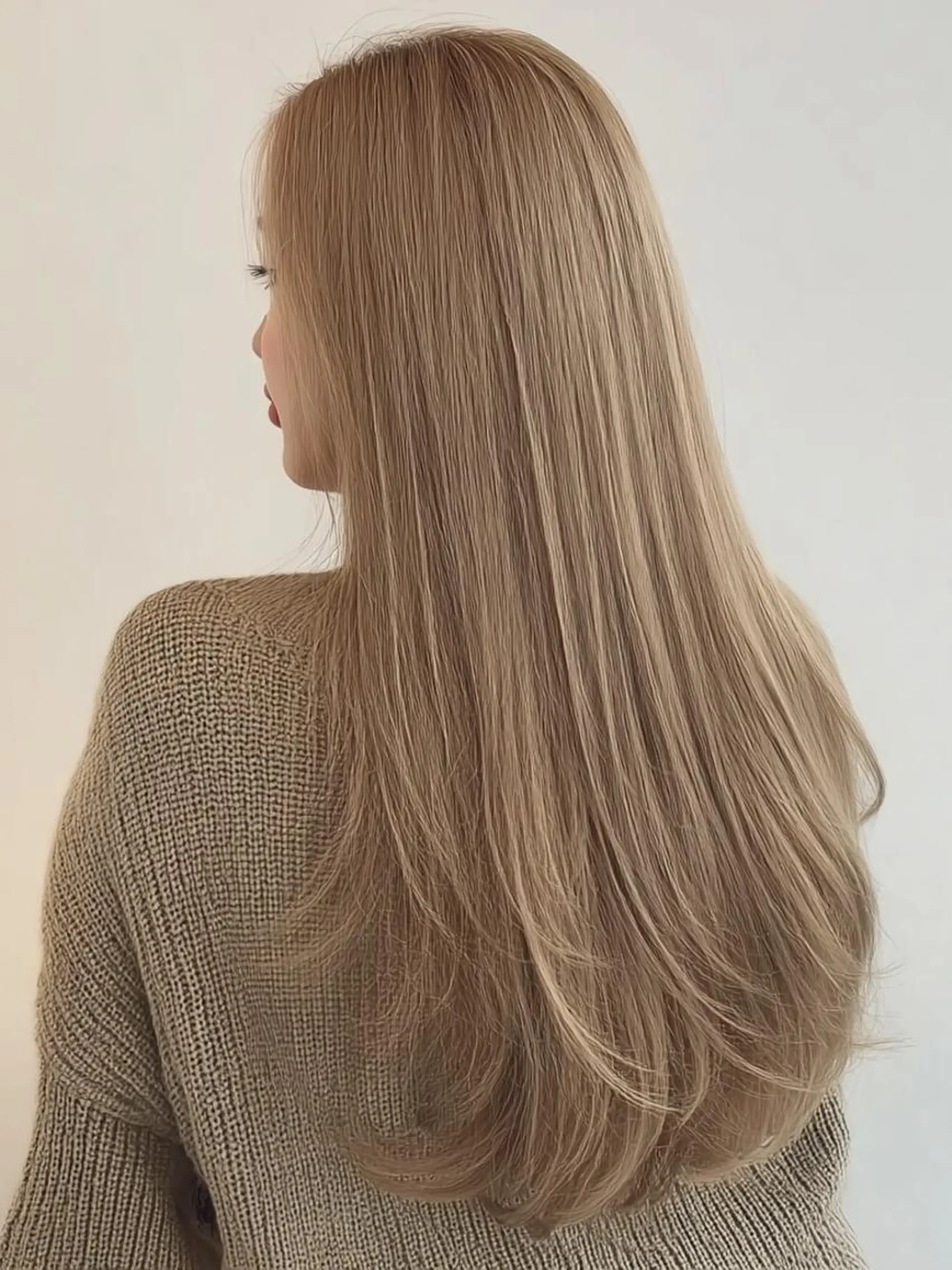 セミロング ヘアカラー ❄️透明感カラー❄️ メンズ✂️TOWAのヘアスタイル