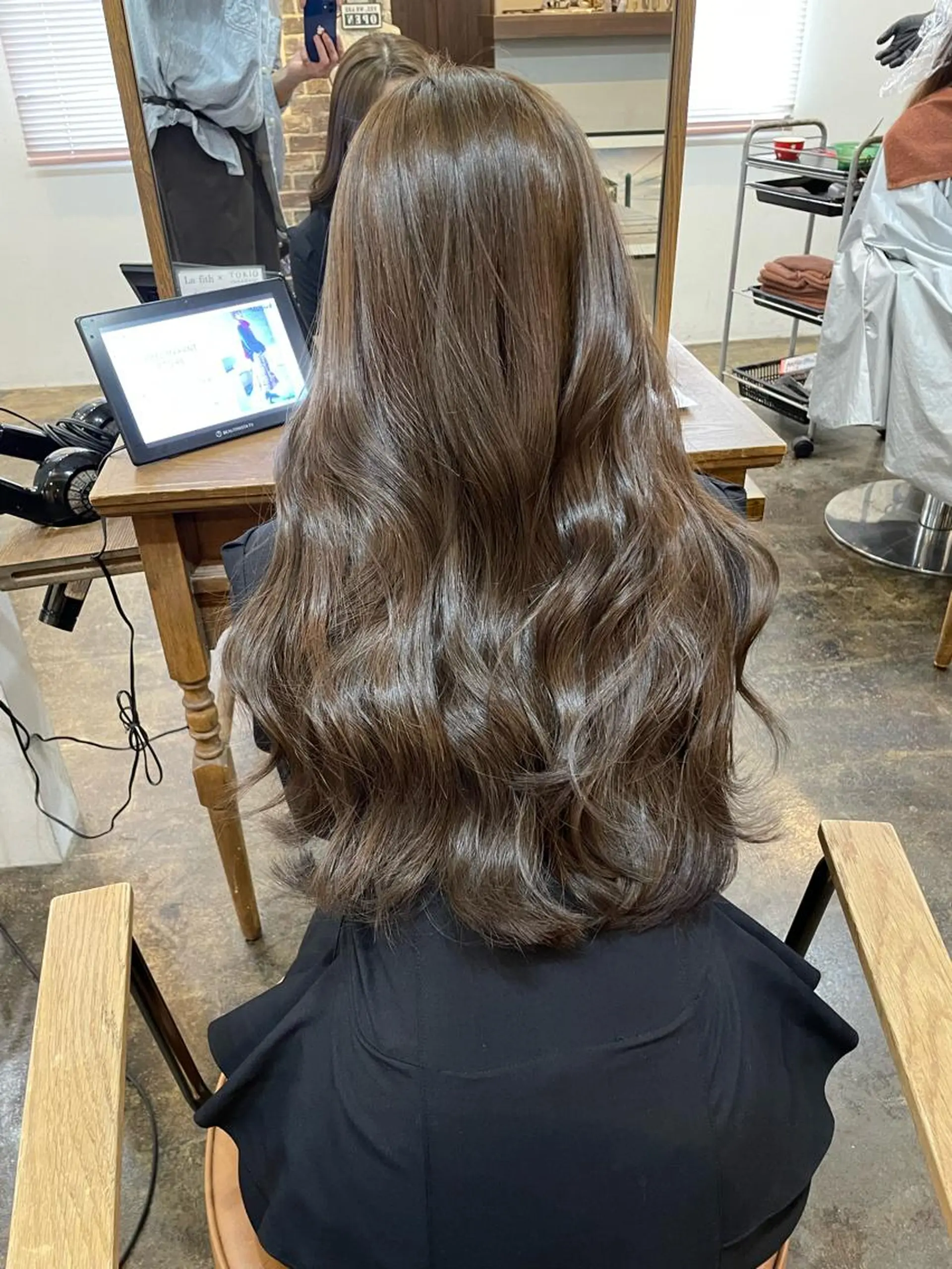 ロング カラー ブリーチ 透明感カラー ダブルカラー ブリーチなしカラー 髪質改善 【KEIKI】のヘアスタイル