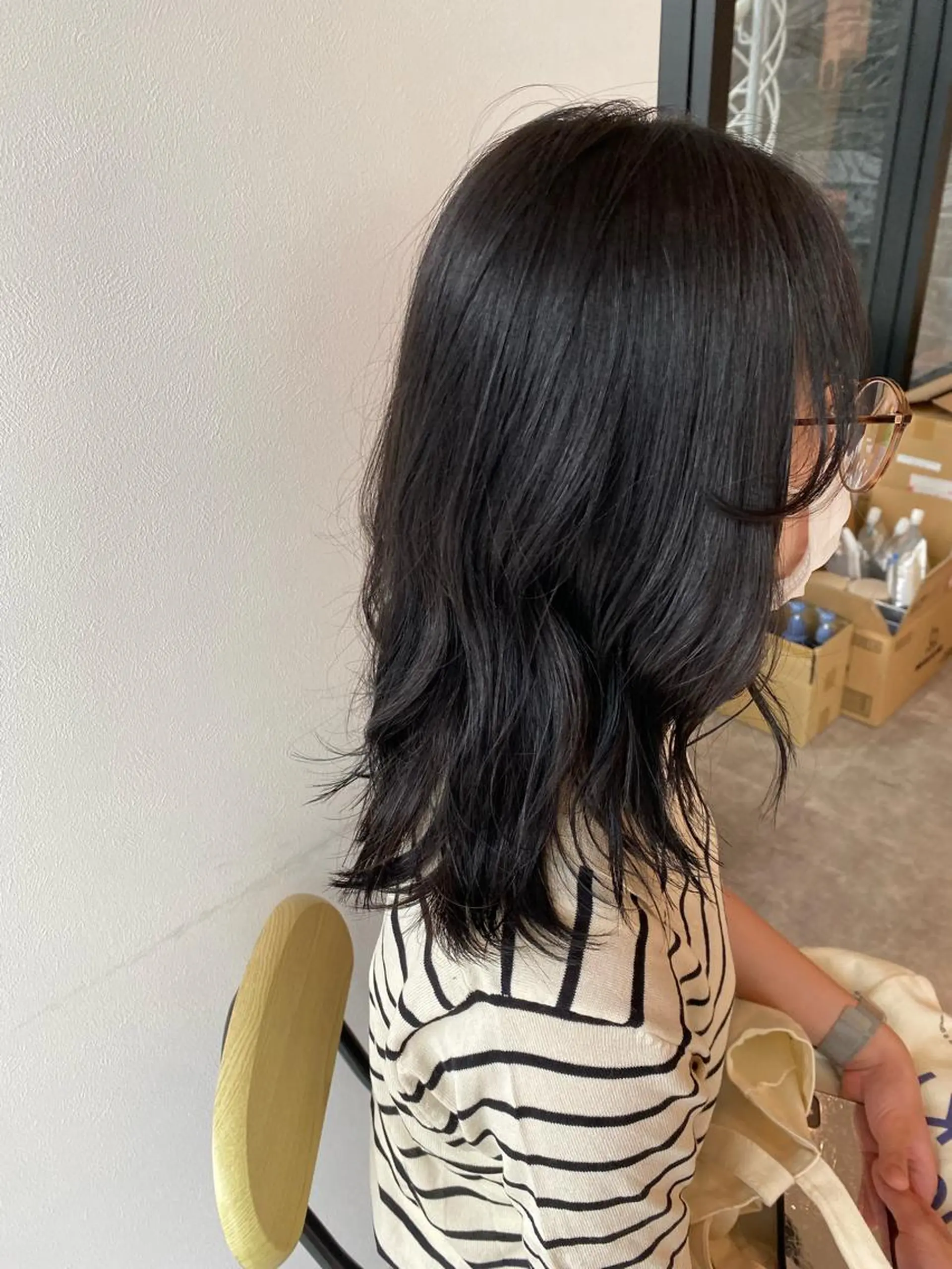 ミディアム カラー 黒髪 透明感カラー グレーブラック オスズ 🎀´-のヘアスタイル