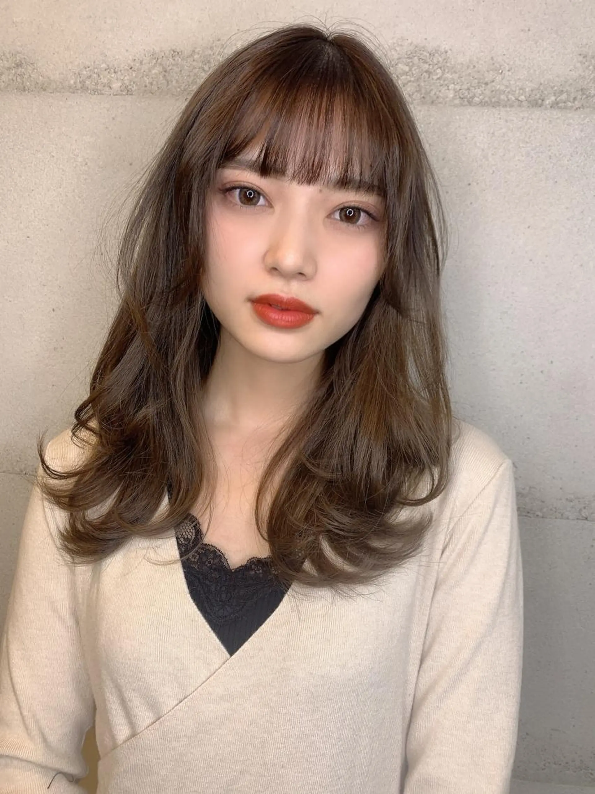 ミディアム カラー ミディアムパーマ ベージュカラー ブリーチ ケアブリーチ ダブルカラー 透明感/オリーブ/ グレージュ/YUKAのヘアスタイル