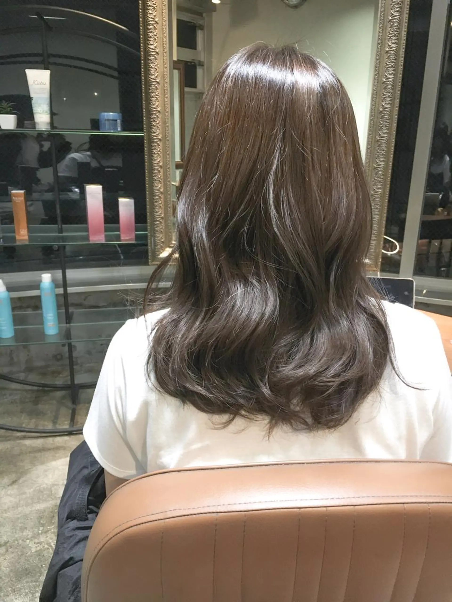 セミロング カラー グレージュ 北條 優輝のヘアスタイル