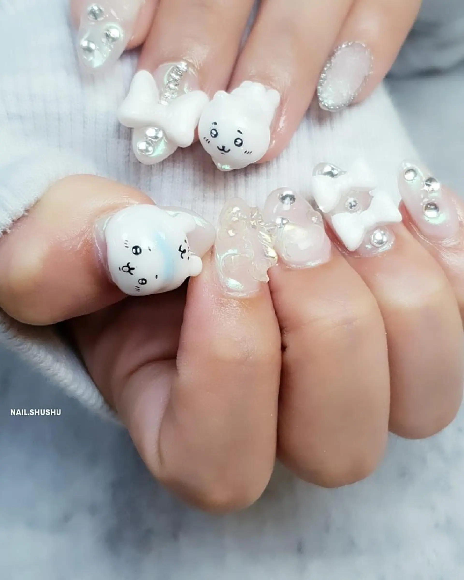 ネイル 持ち込み ニュアンスネイル シンプルネイル 冬ネイル 3dパーツ/流行り 👧shushu❤️のネイルデザイン