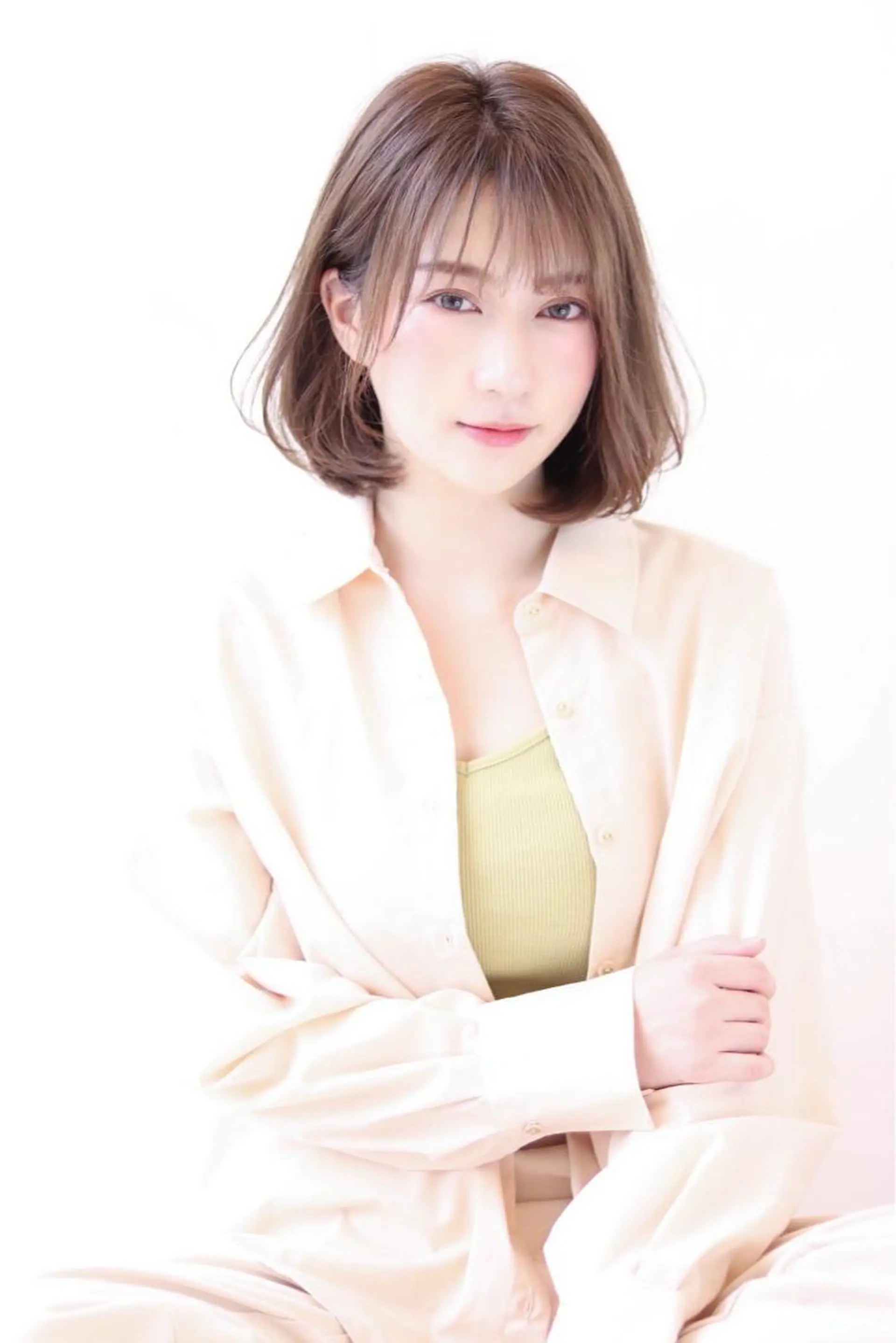 ミディアム 高見 紗代のヘアスタイル