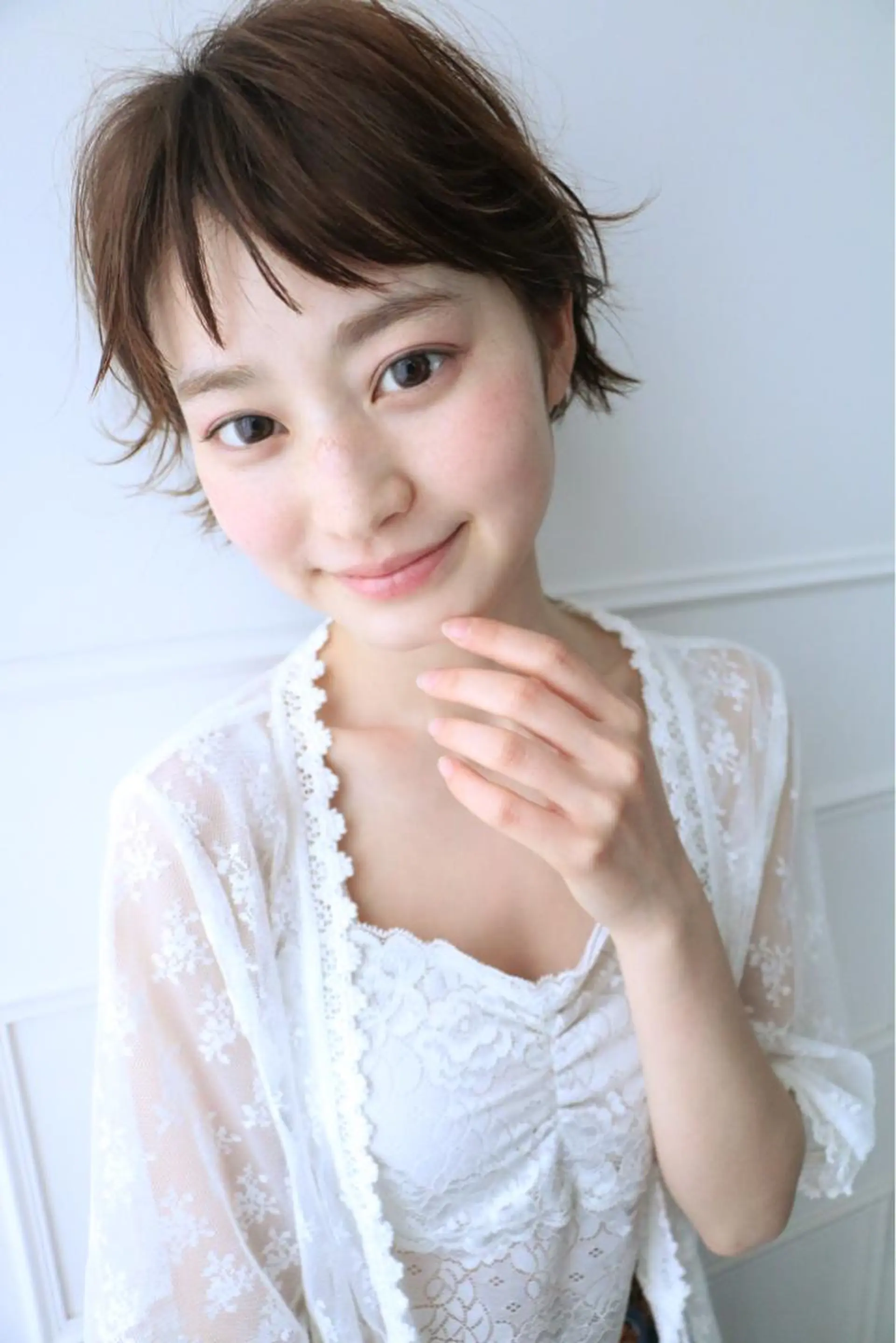 ショート カラー 安村 美奈のヘアスタイル