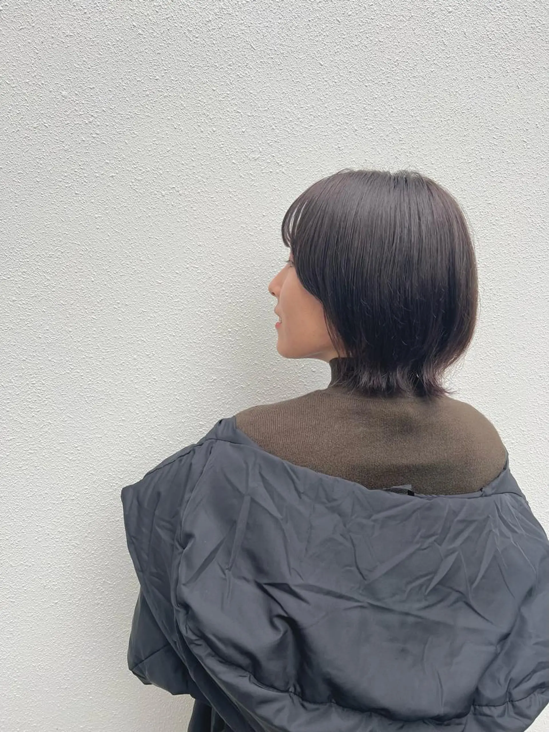 ショート カラー ヘアアレンジ ブラウンカラー くすみブラウン 「sumi」 AMIのヘアスタイル