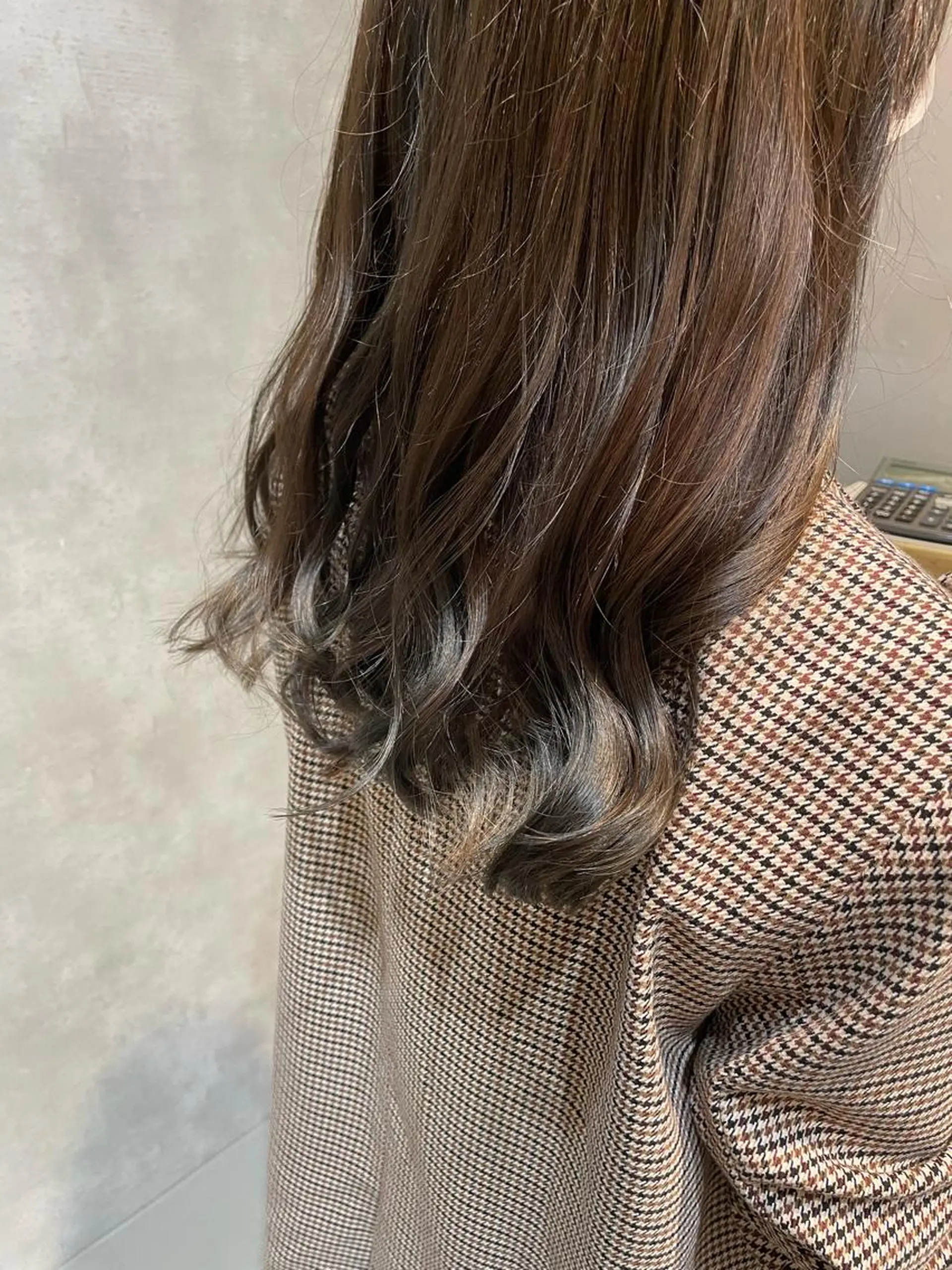 セミロング レイヤーカット chic  有山 美瑠のヘアスタイル