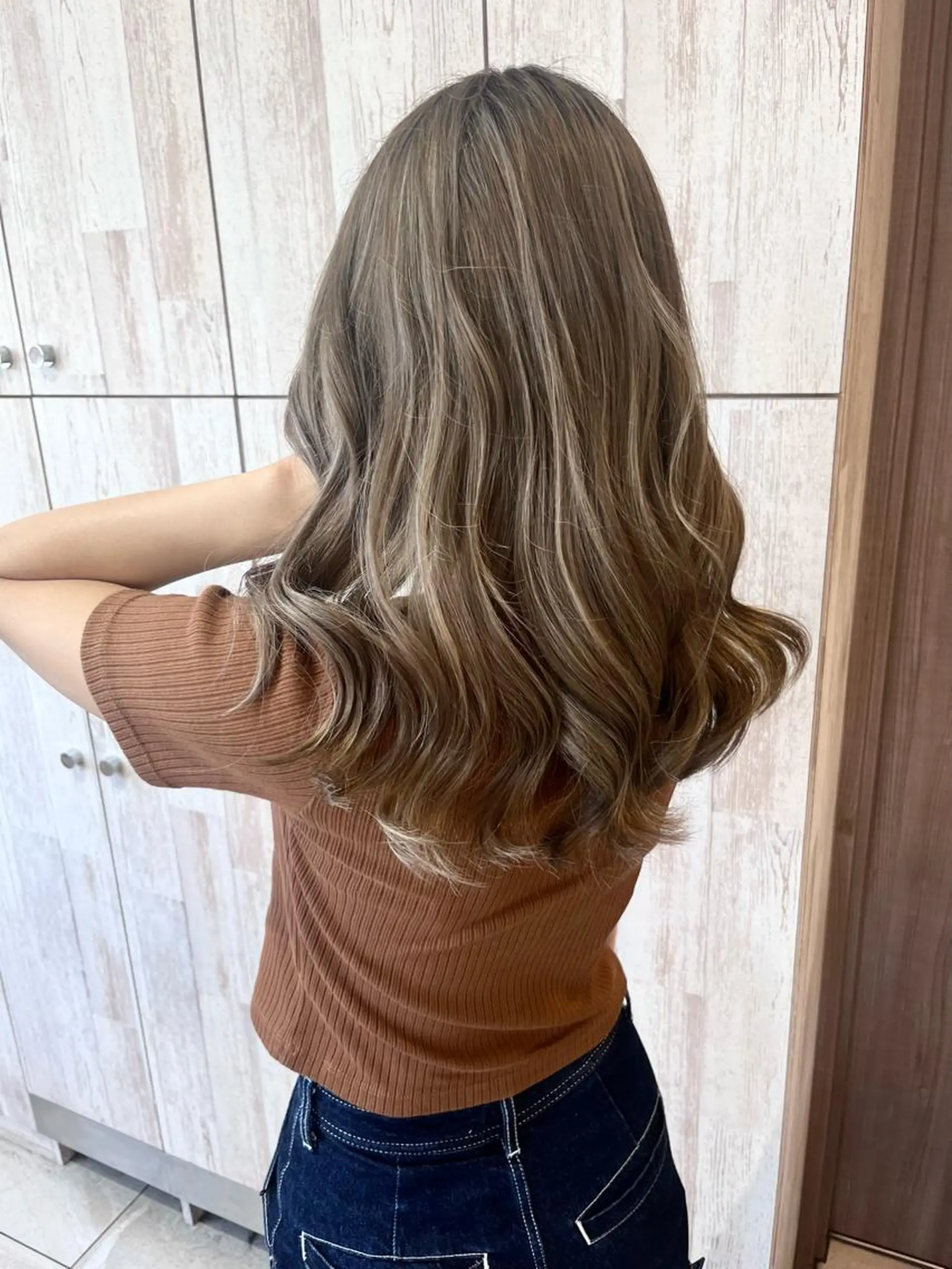 ロング カラー ハイライトカラー ハイライト ヘアカラー KANA🎀韓国 🇰🇷ハイライトのヘアスタイル