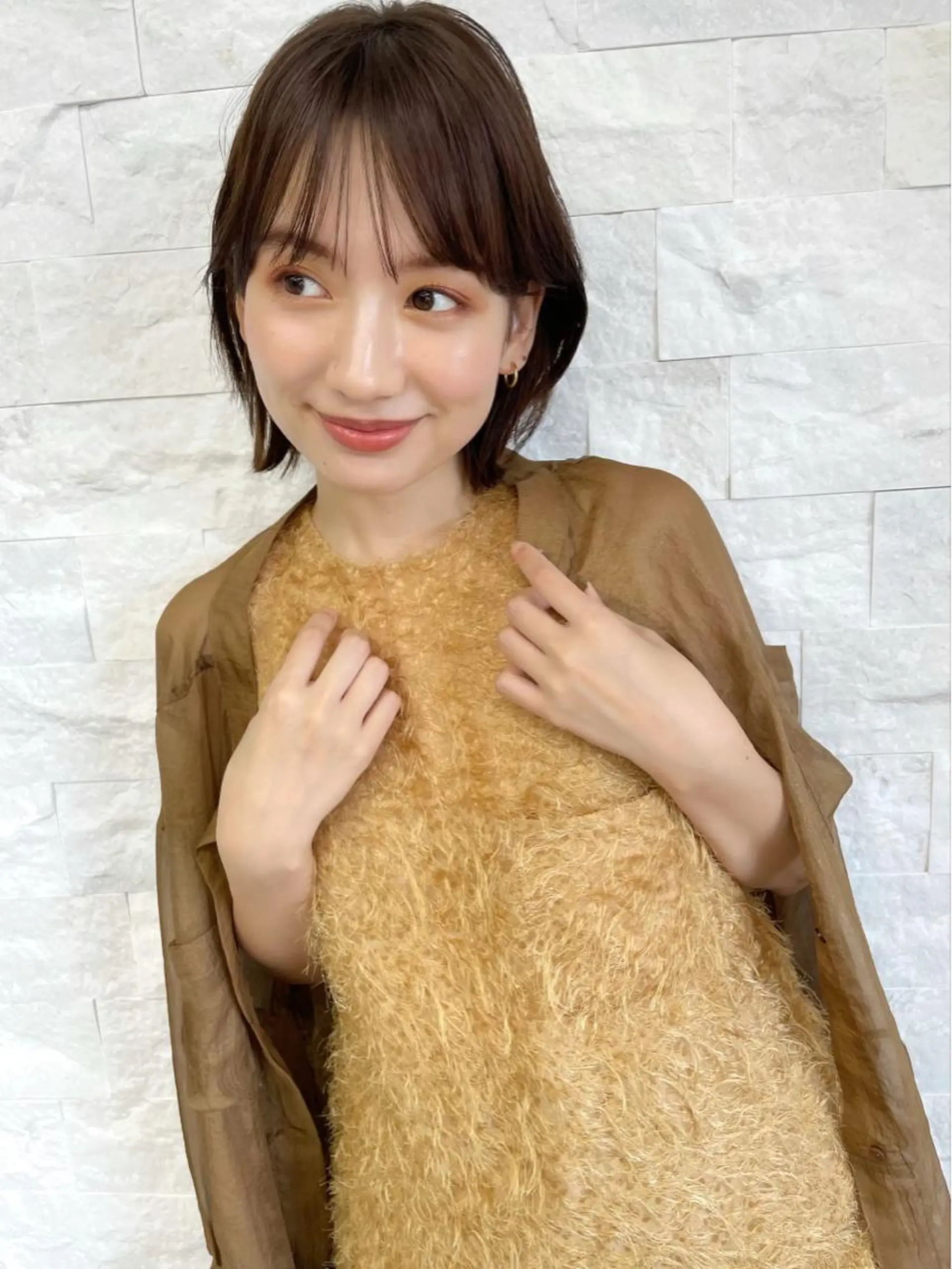 ミディアム 似合わせカット 小顔カット カット トリートメント 結べるレイヤーボブ くびれLady表参道のヘアスタイル