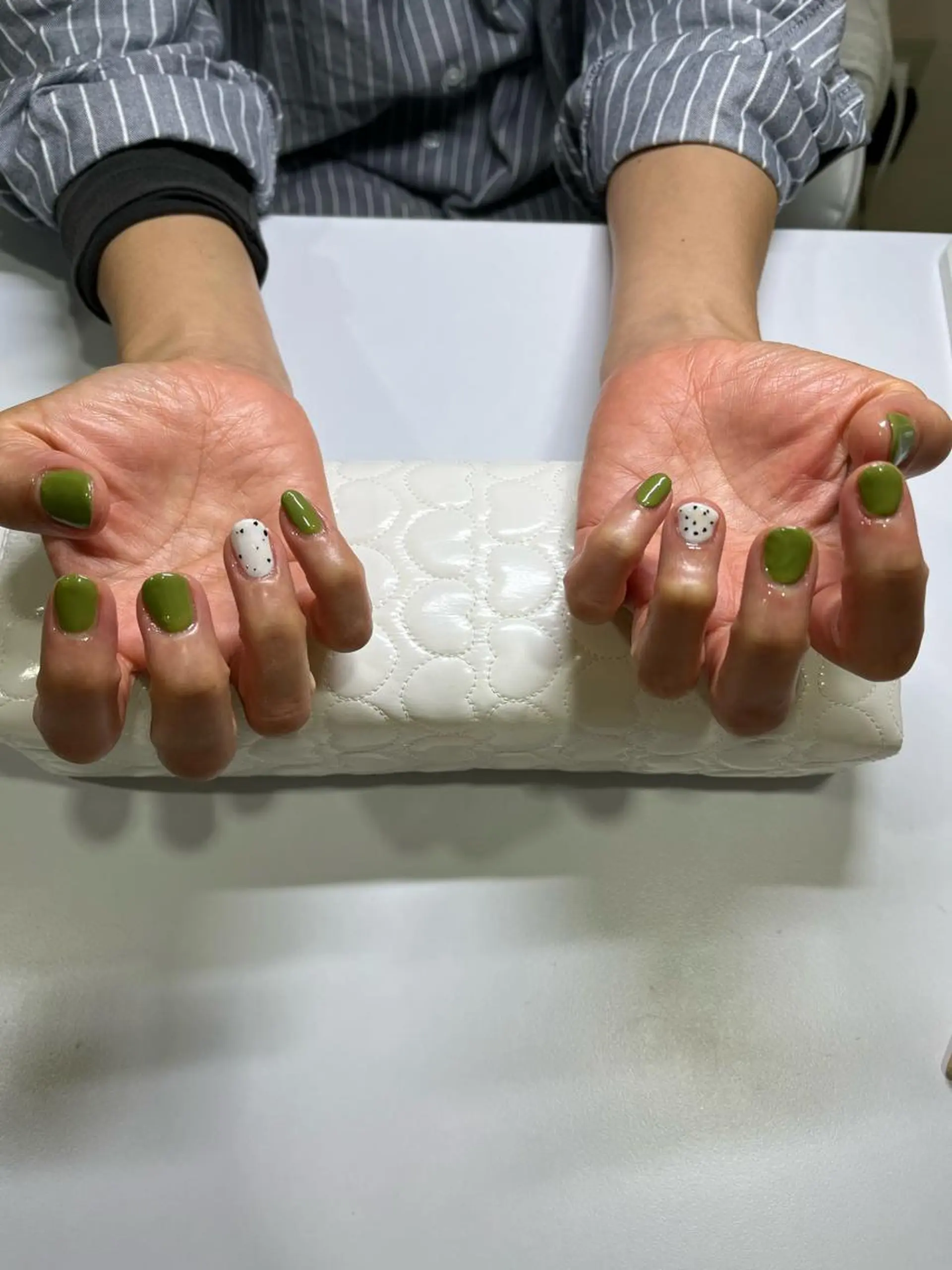 ネイル フットネイル 韓国ネイル マグネットネイル ワンカラーネイル ワンホンネイル ハンドネイル toystage .nailのネイルデザイン