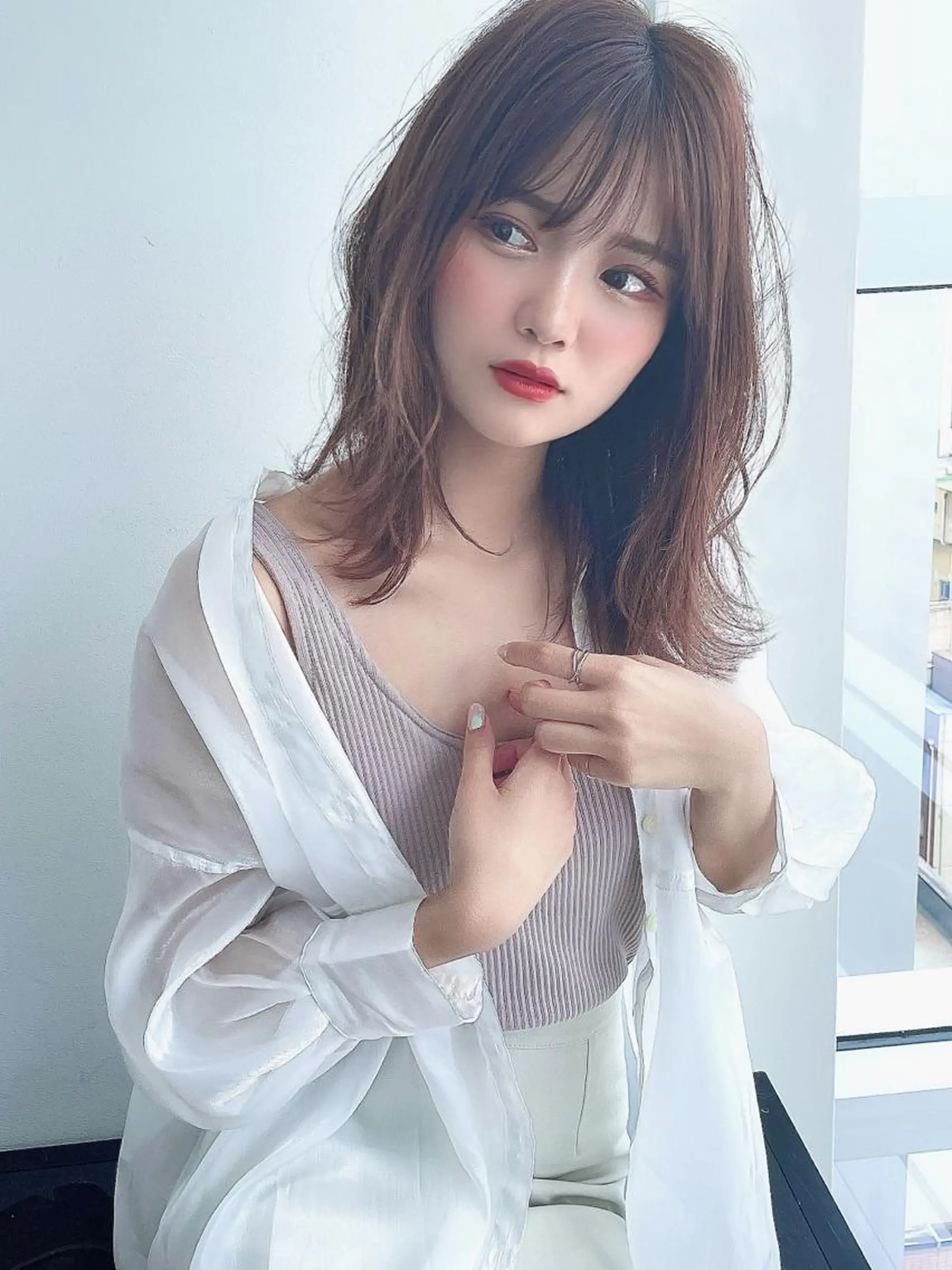 セミロング YOKOI SHINJIのヘアスタイル