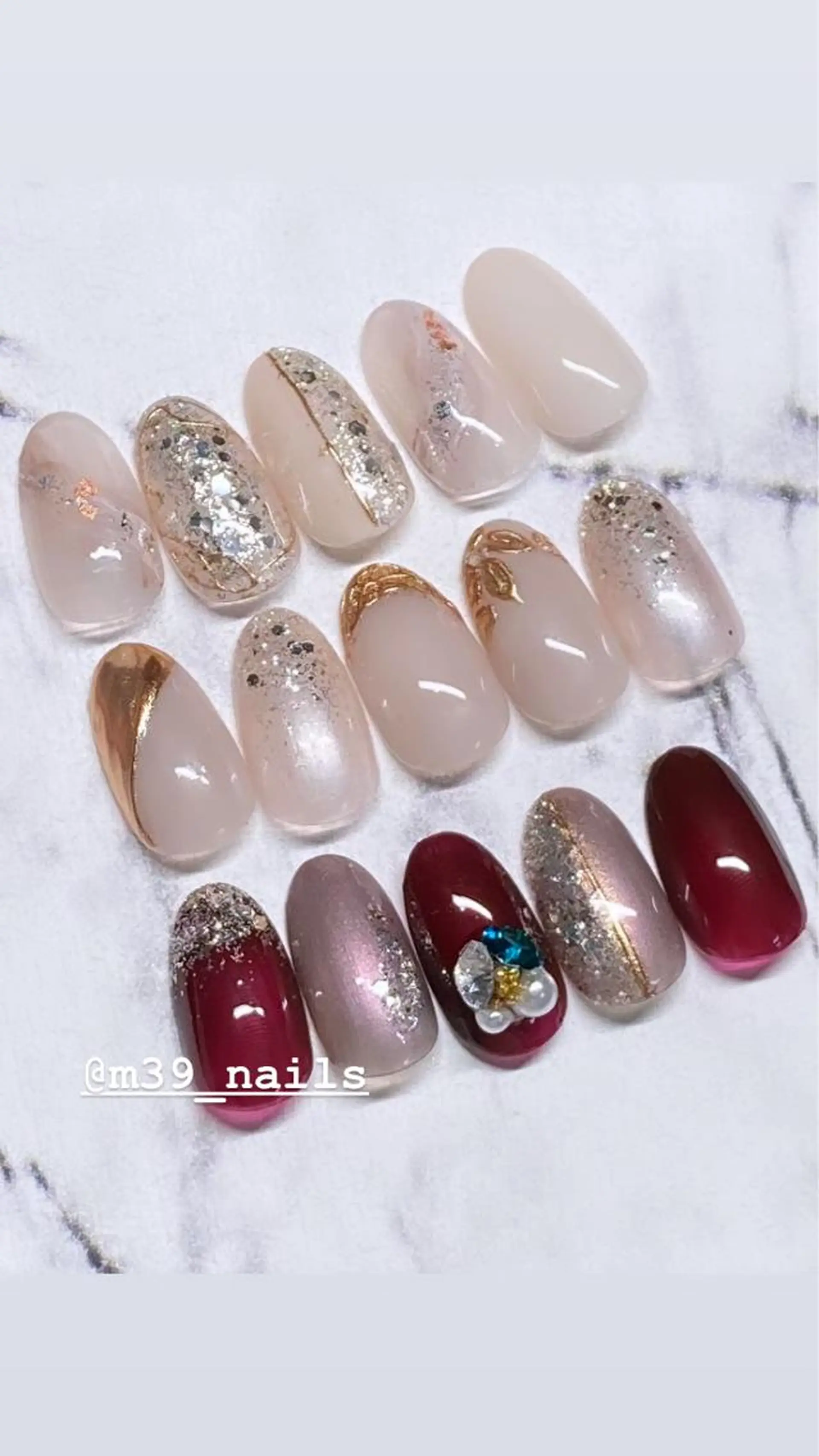 ネイル キラキラネイル ニュアンスネイル 冬ネイル クリスマス ハンドネイル 39-nails EharaMikuのネイルデザイン