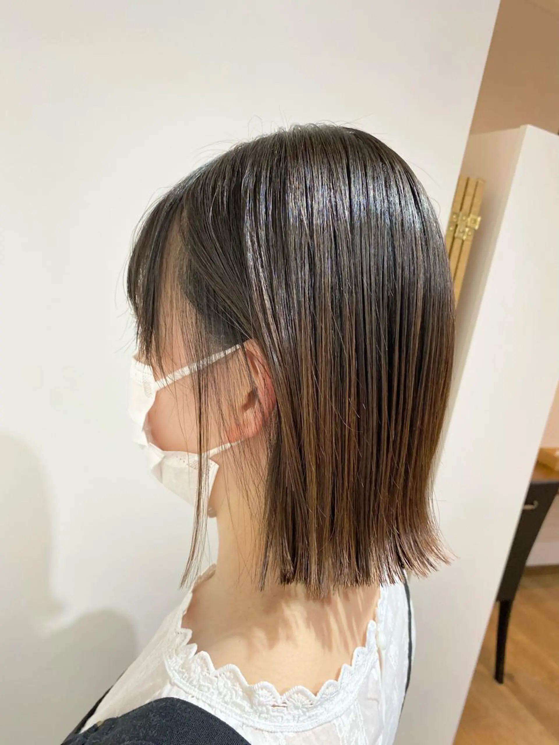 ミディアム 切りっぱなしボブ ボブ カット 暖色系カラー まおのヘアスタイル