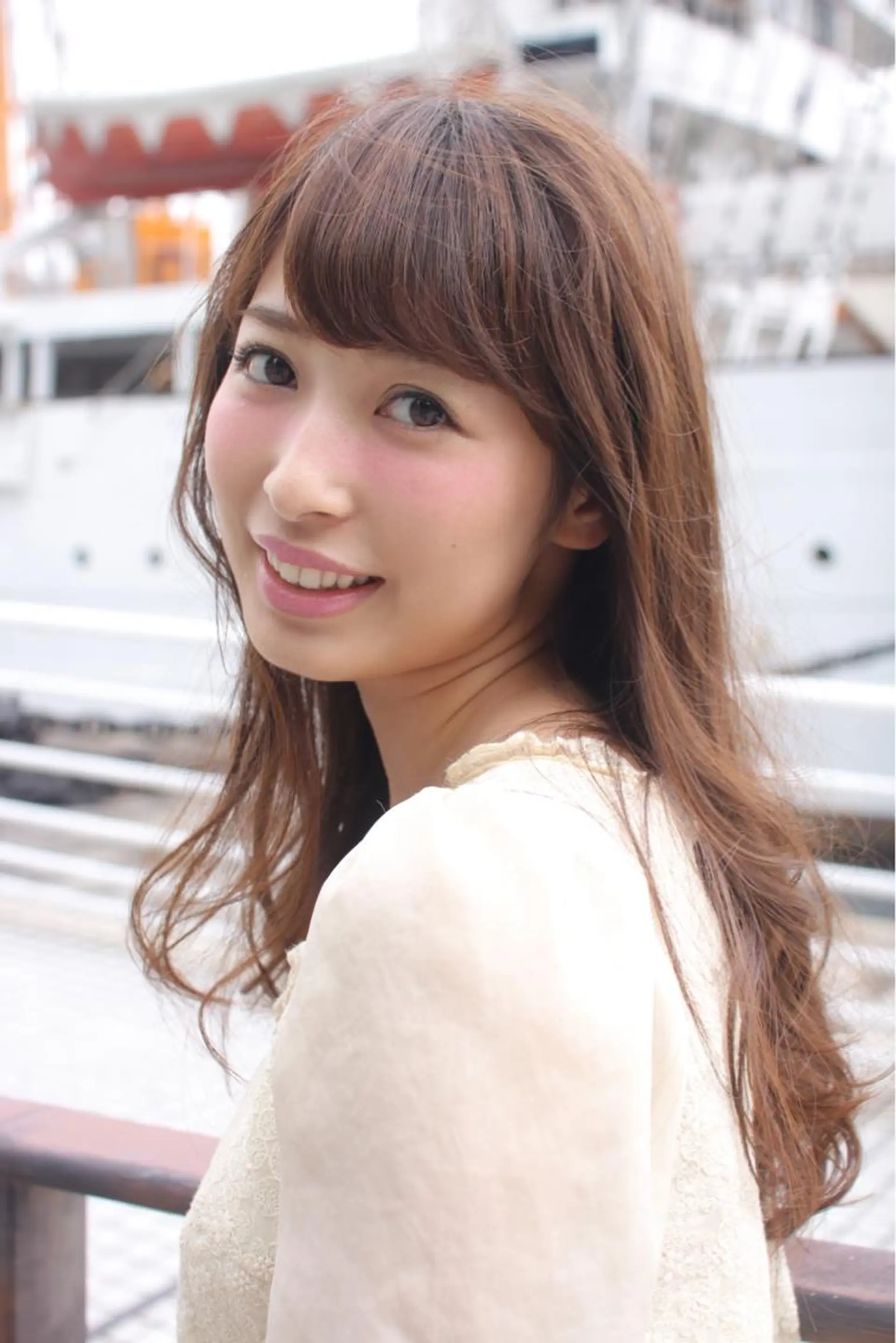 ロング カラー アッシュ カット ヘアカラー トリートメント 川野 賢のヘアスタイル