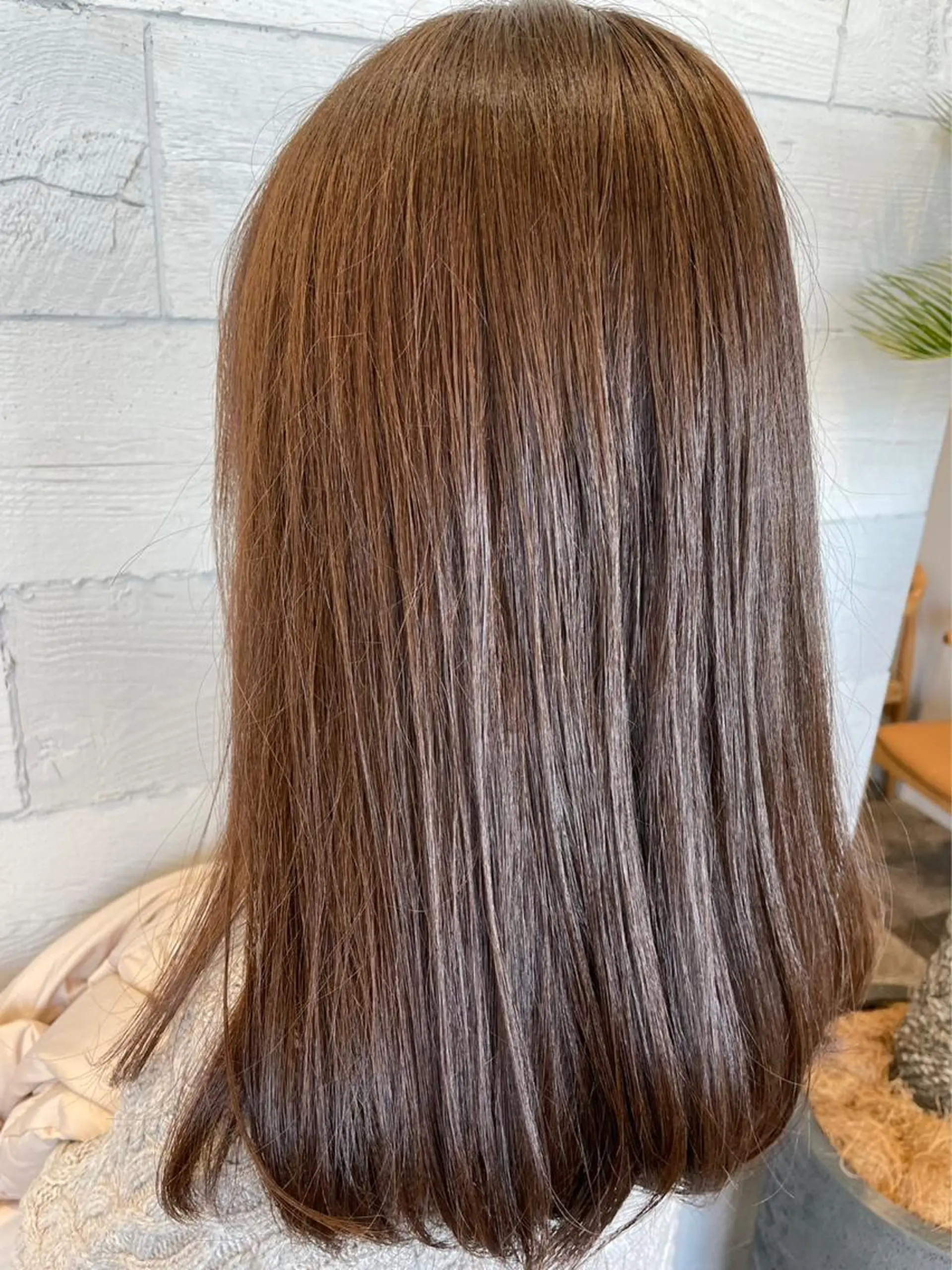 セミロング カラー 長澤 理江のヘアスタイル