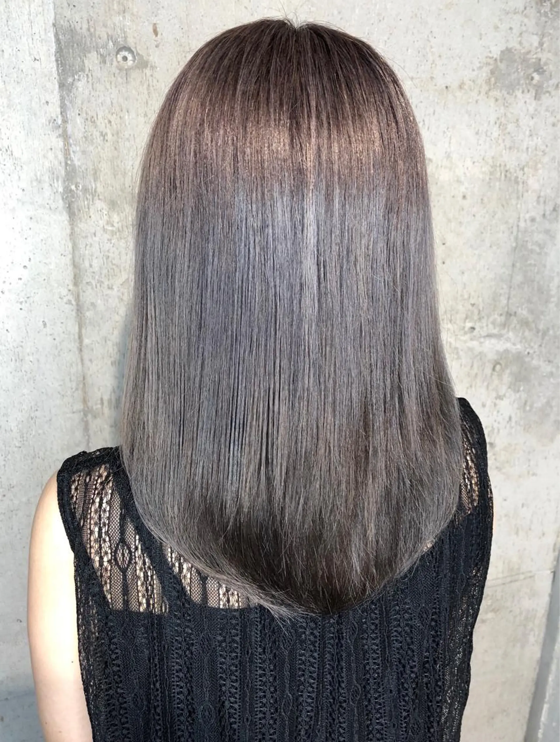 ミディアム カラー ダブルカラー シルバー ✨ご新規様のみ✨ ウンノのヘアスタイル