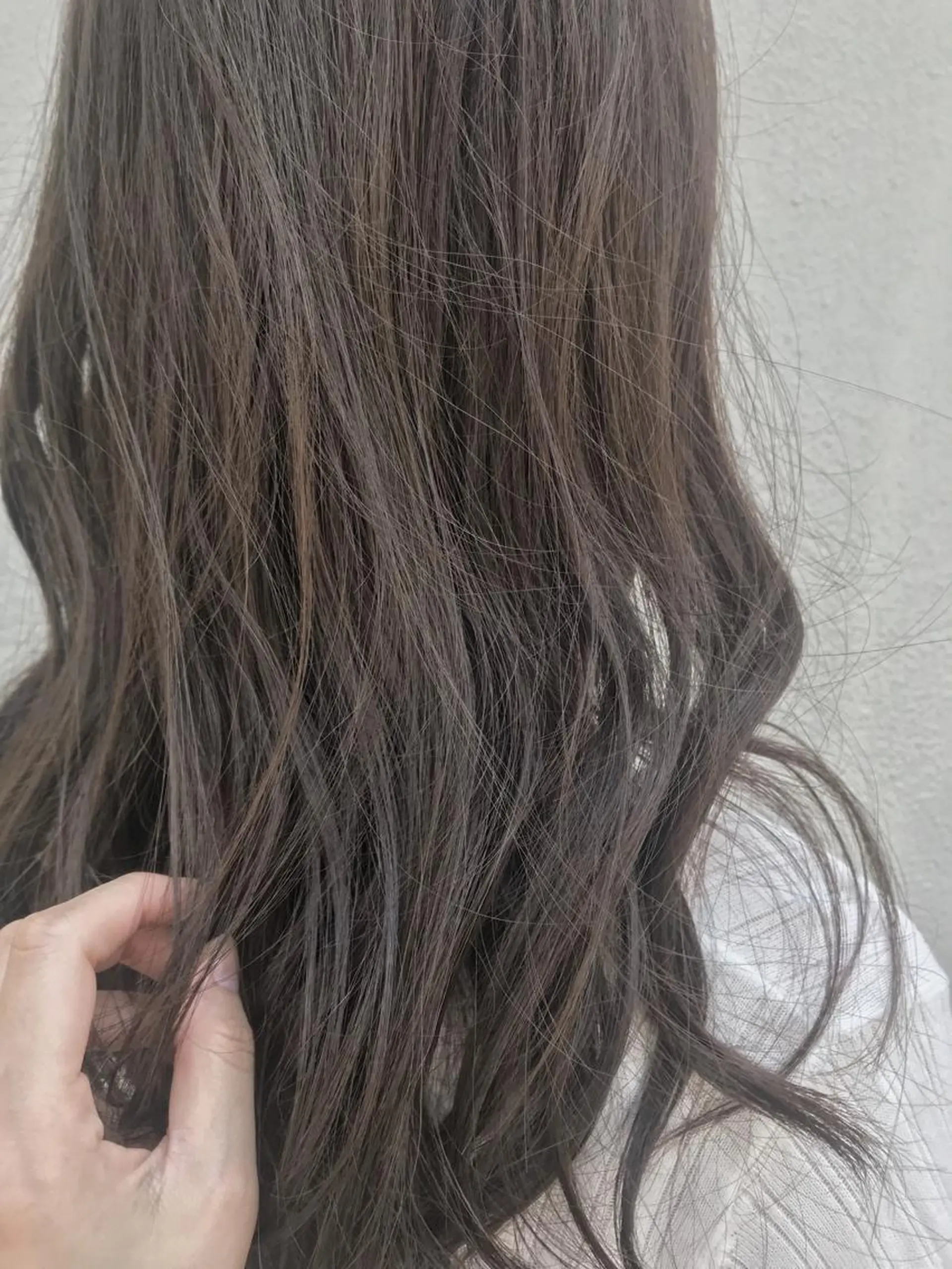 ロング さの あやねのヘアスタイル