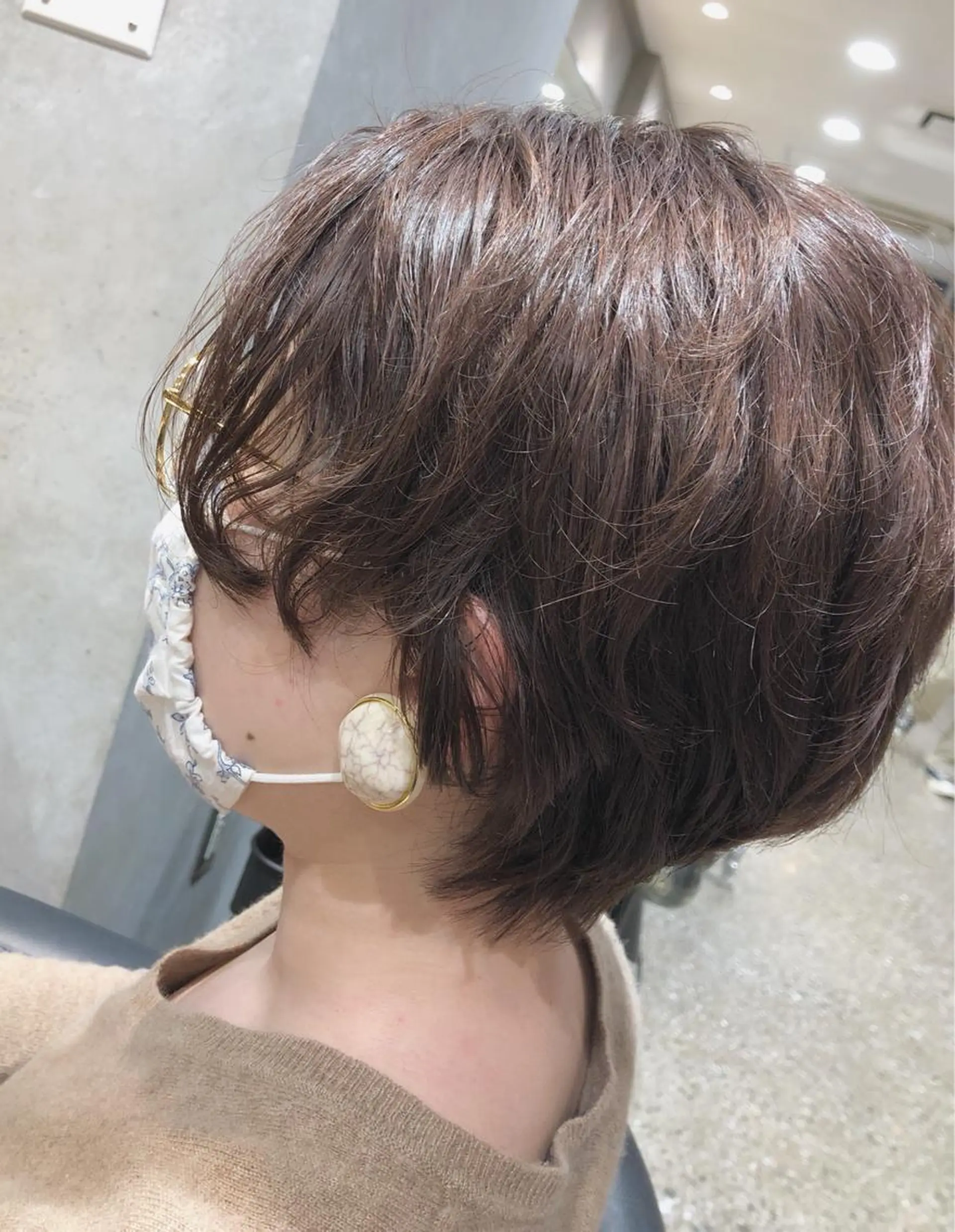 ショート カラー パーマ くせ毛 mai🐷髪質改善 🖤透ける暗髪🖤のヘアスタイル