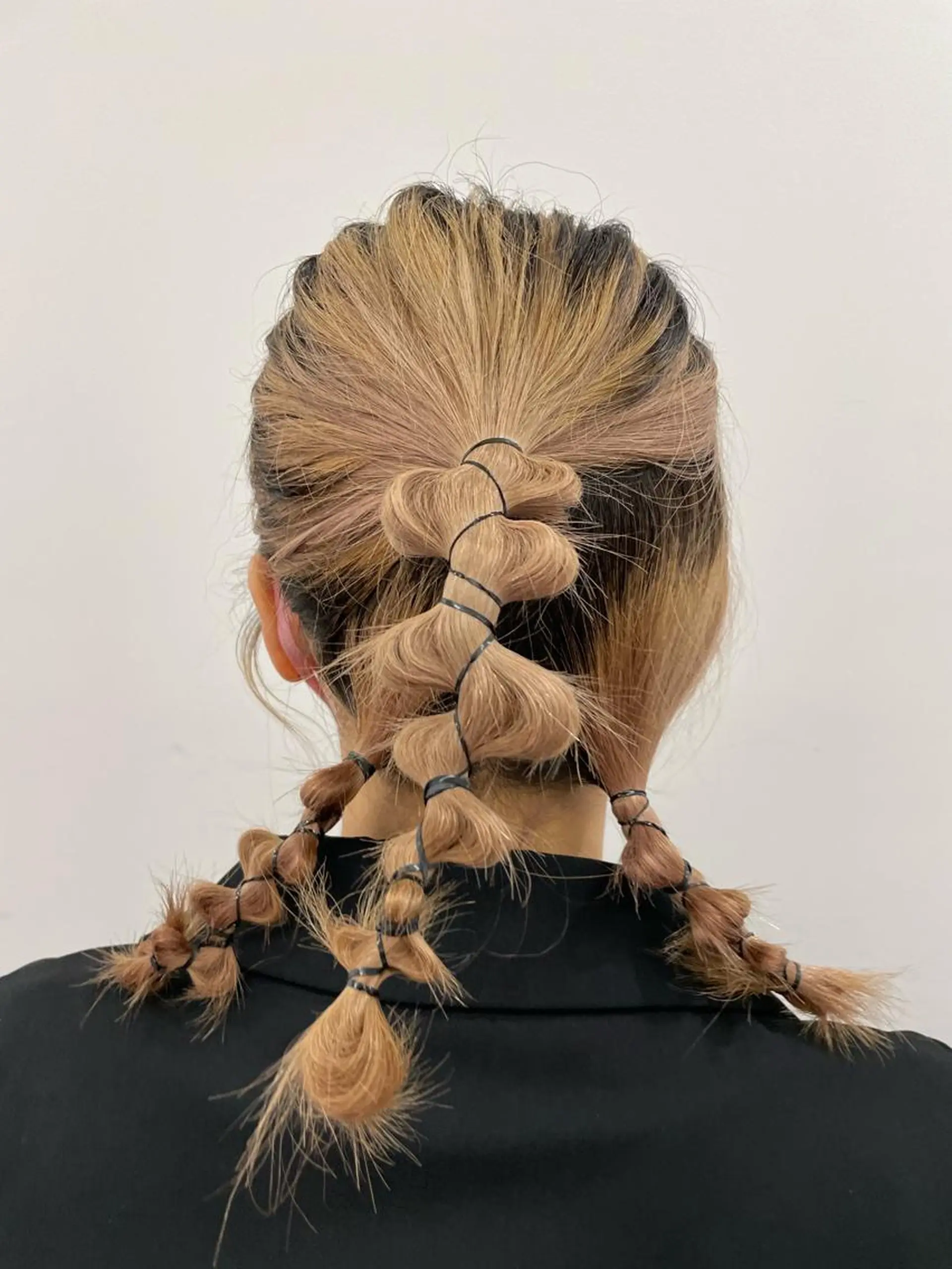 セミロング ヘアアレンジ ダブルカラー,透け カラーHINARIのヘアスタイル
