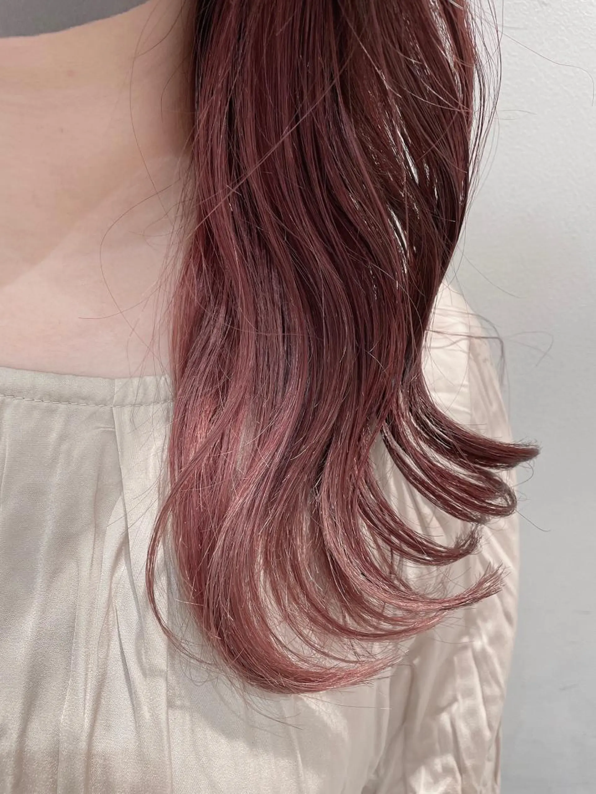 ミディアム カラー ブリーチ インナーカラー ピンクカラー ヘアカラー トリートメント 🦖鶴岡 香純🦖のヘアスタイル