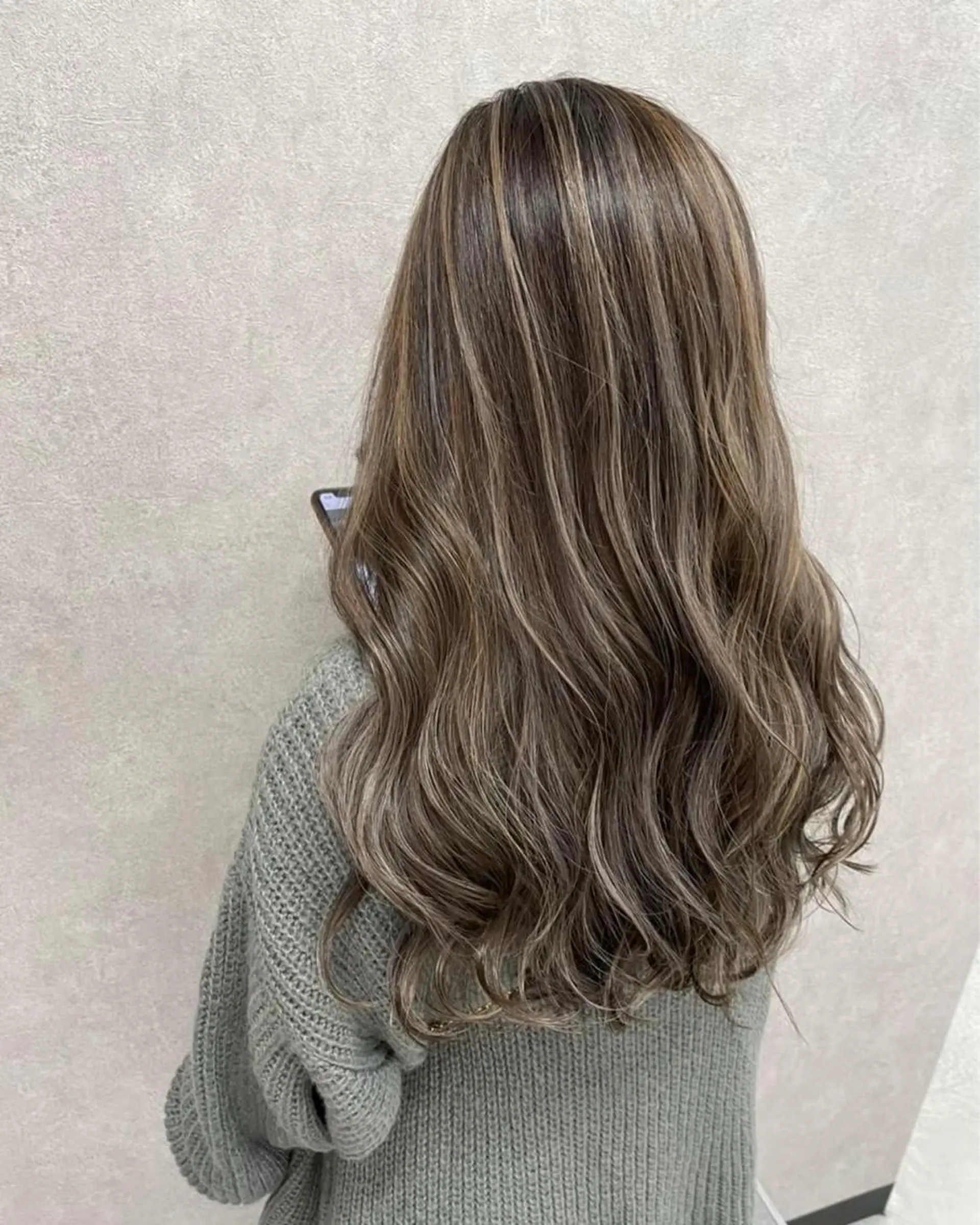 ロング カラー パーマ ヘアアレンジ メンズ キッズ ネイル マツエク・マツパ アイブロウ ショートボブ メンズバレイヤージュ メンズブリーチ メンズハイライト メンズハイトーン Eirデザイナーズ サロン茶屋町tomoのヘアスタイル