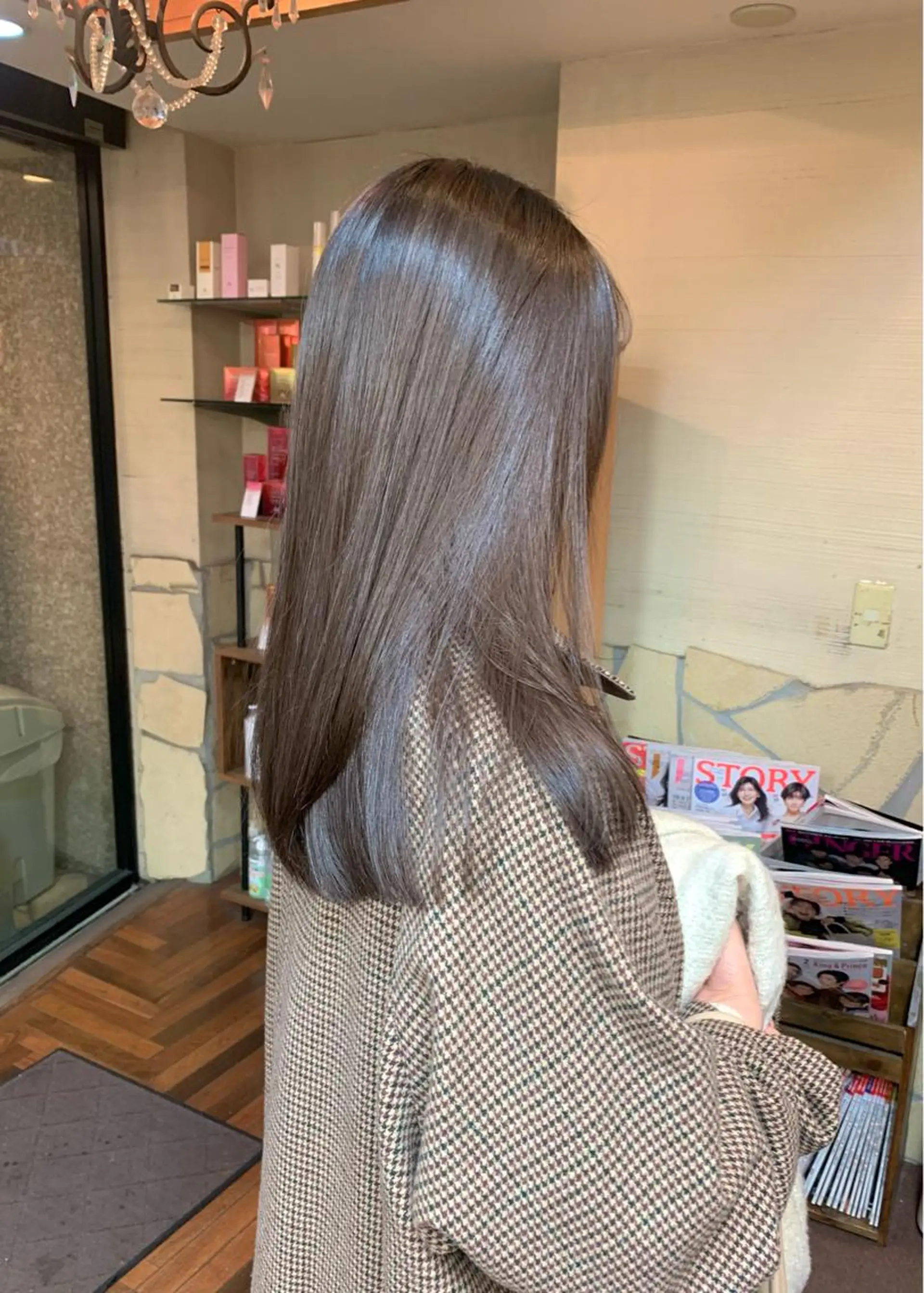 セミロング カラー ベージュカラー ブラウンカラー ブラウンベージュ 矢野 晃平のヘアスタイル