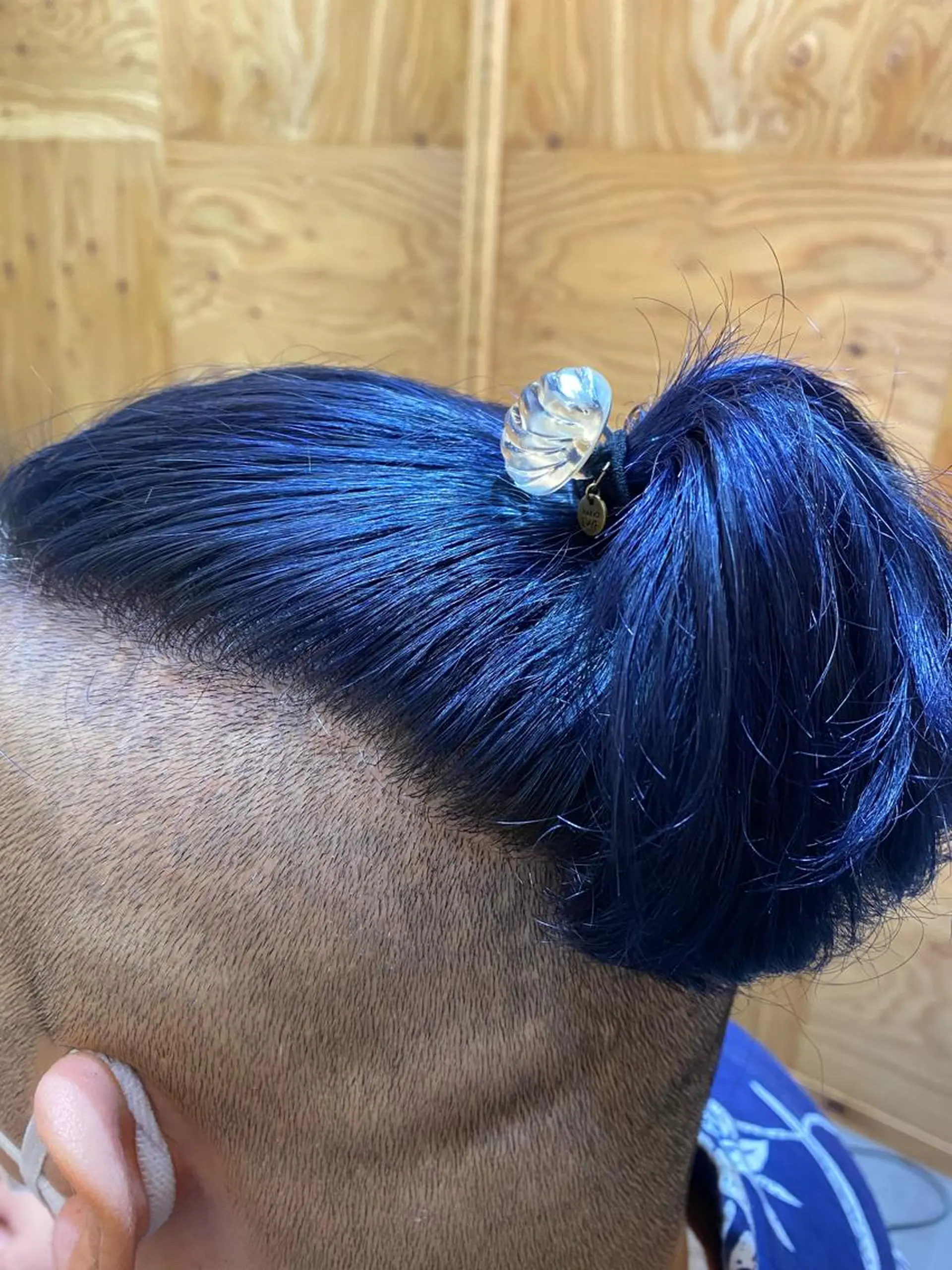 カラー メンズ メンズバレイヤージュ メンズブリーチ メンズハイライト メンズハイトーン メンズインナーカラー ♡オシャ髪♡AI ✂️newi町田のヘアスタイル