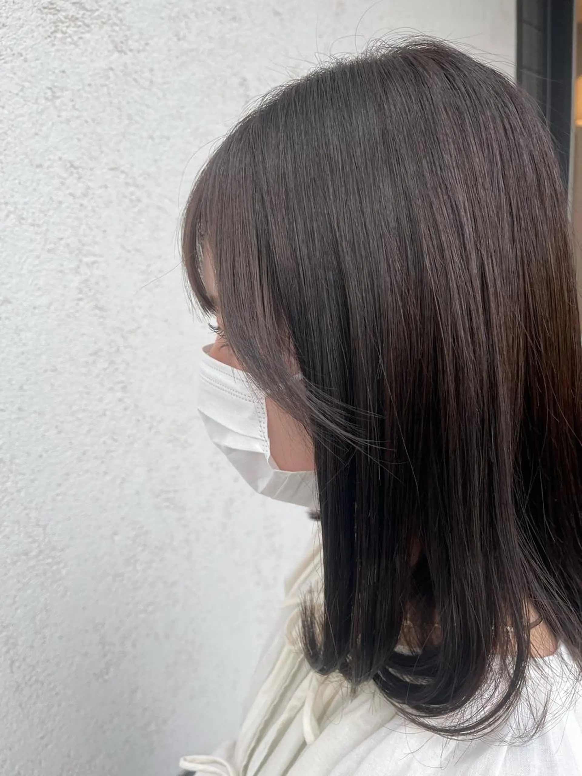 ミディアム カラー 透明感カラー トリートメント 艶髪／レイヤーカット 塚越　紗菜のヘアスタイル