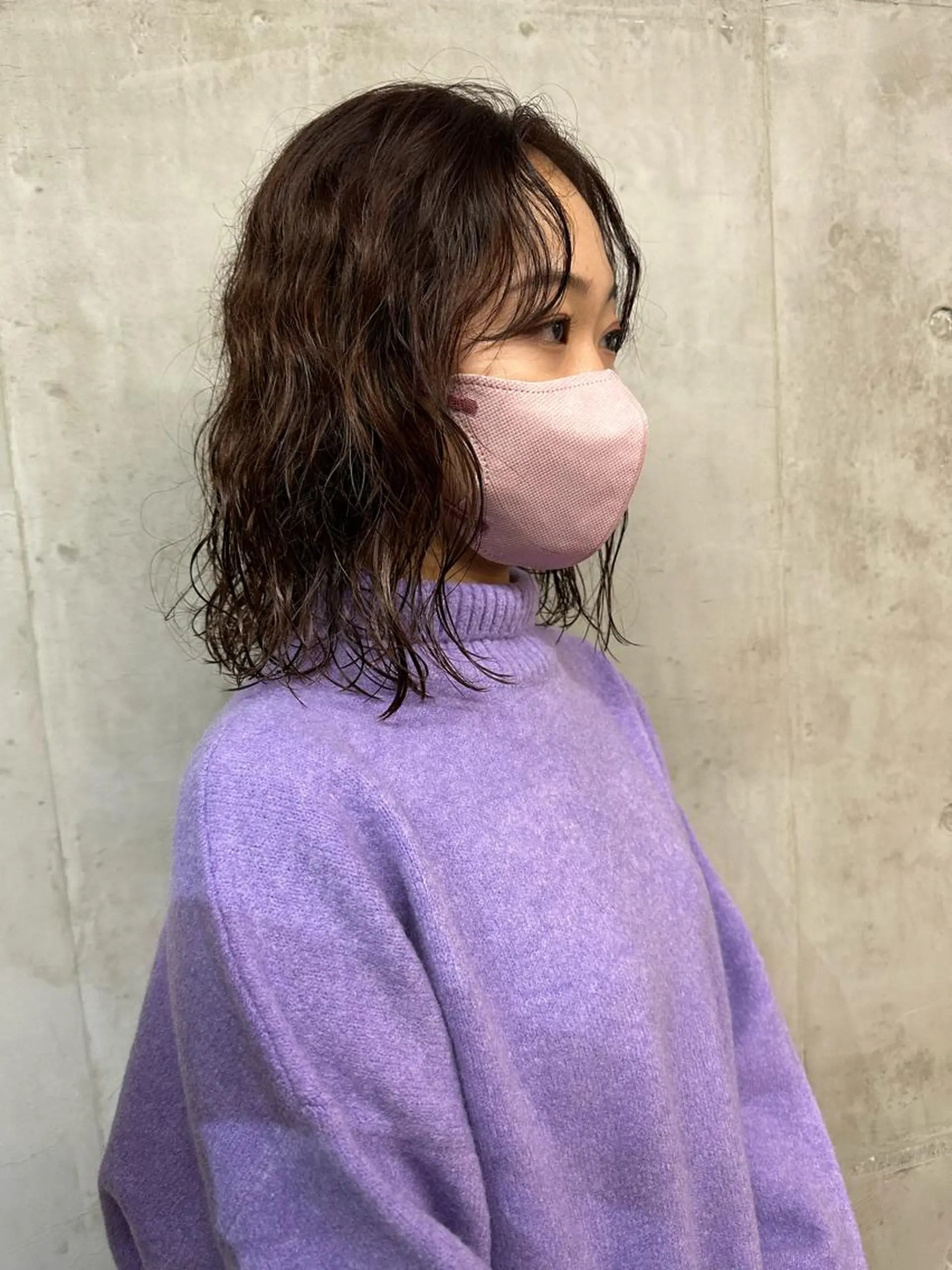 ミディアム カラー SALTWATER AYARIのヘアスタイル