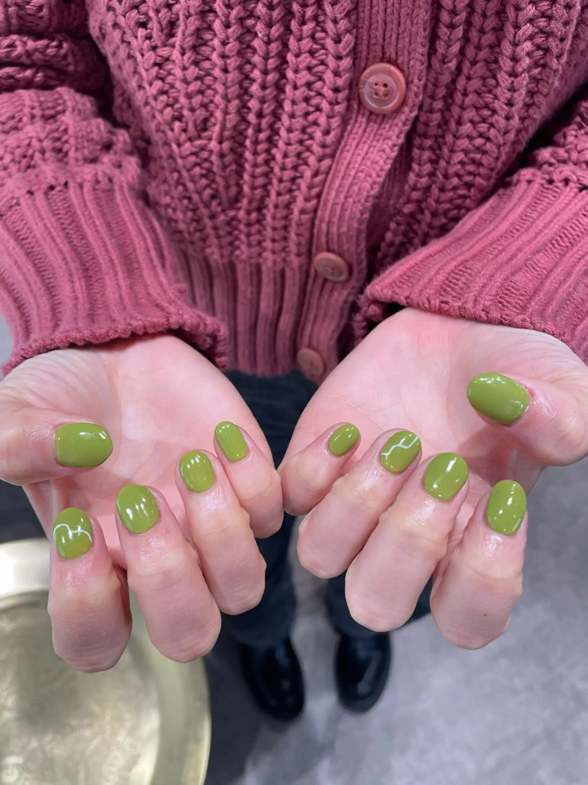 ネイル ピスタチオネイル ハンドネイル ナチュラル透明感🌱 小山美樹子のヘアスタイル