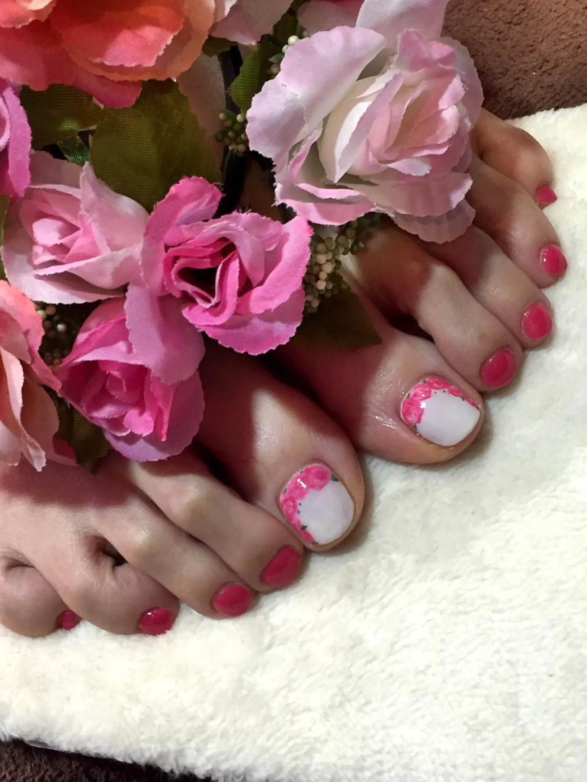 ネイル フットネイル Sympa 𝓜iwako🐰ᩚのネイルデザイン