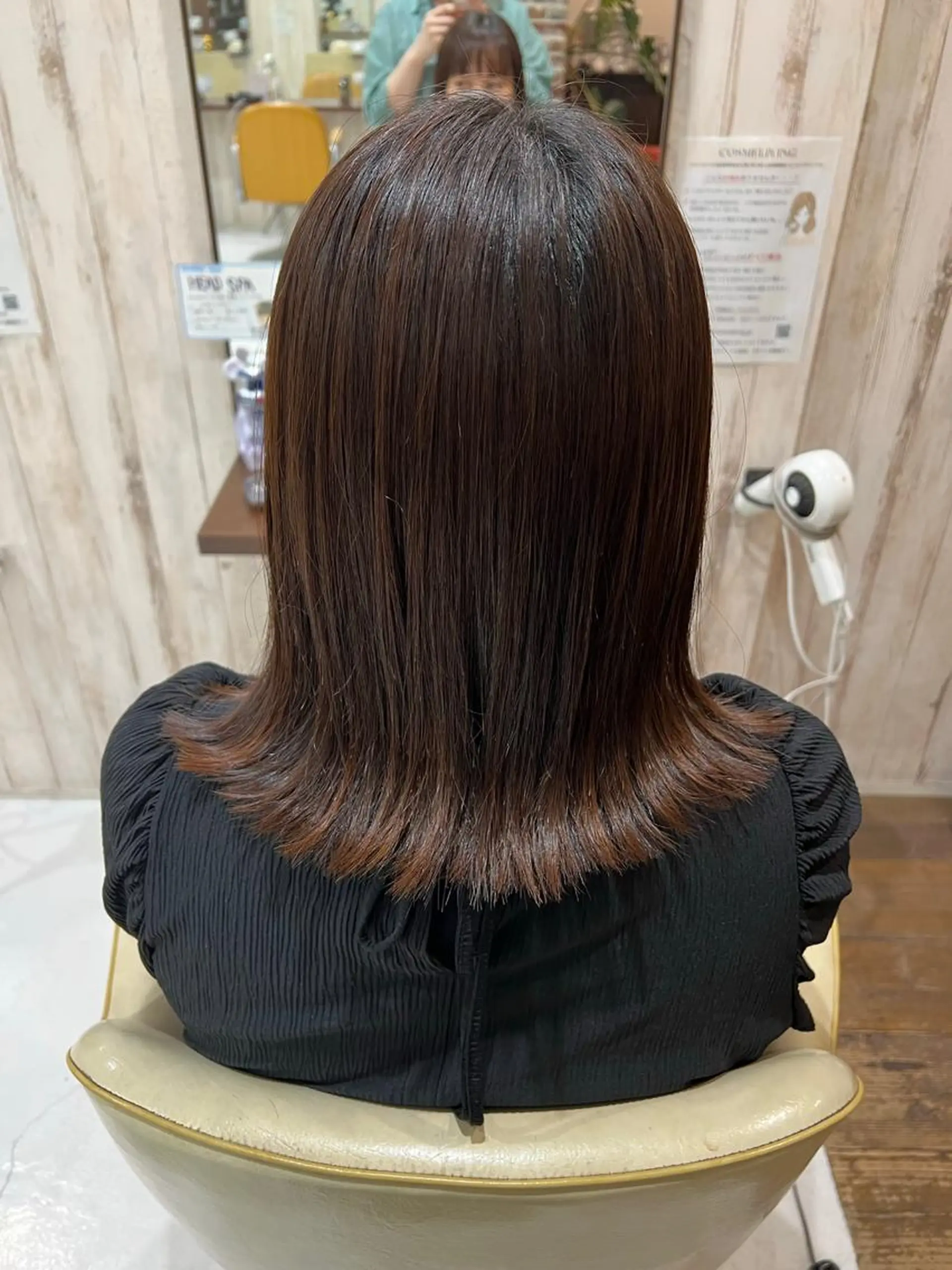 ミディアム 山崎 和花のヘアスタイル