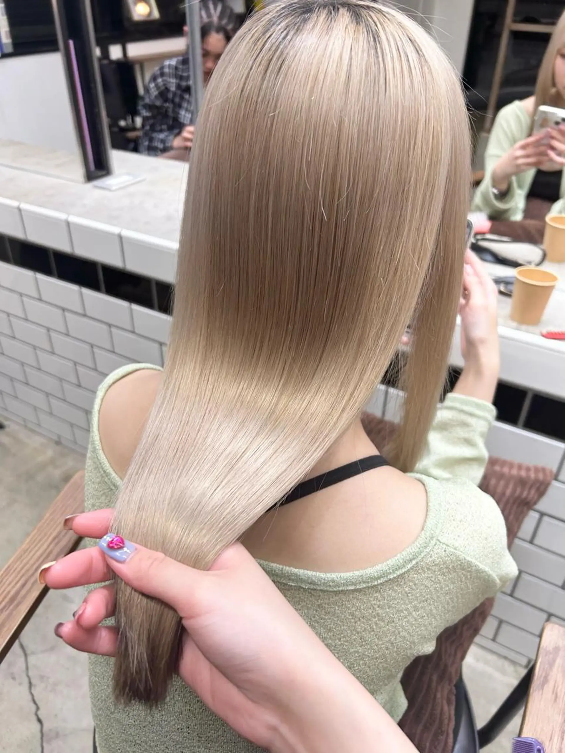 カラー ブロンド 垢抜け/透け感 カラー🪞moekaのヘアスタイル