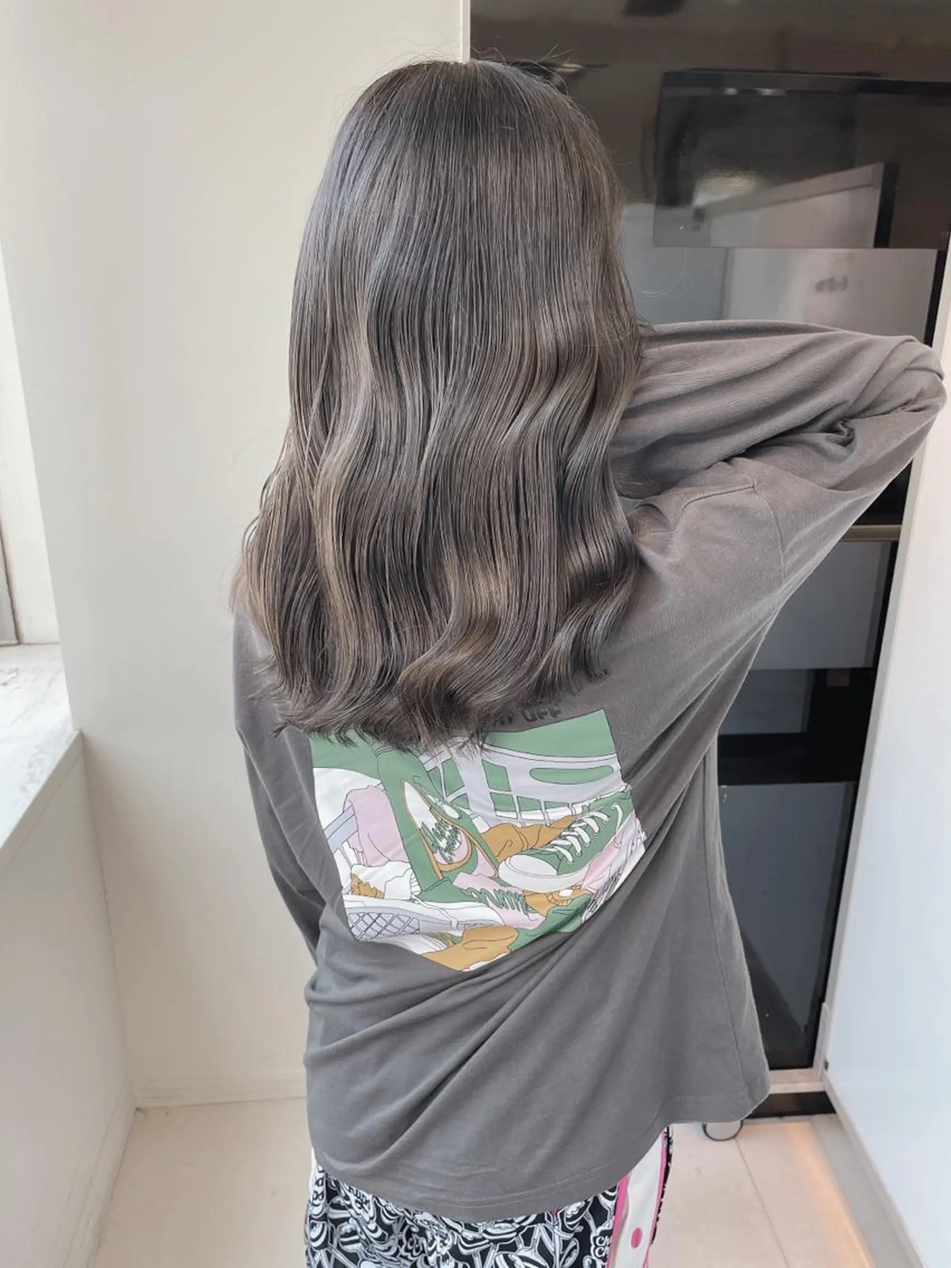 セミロング カラー 黒髪 ブルーカラー ブルーブラック ヘアカラー トリートメント ヘアセット 髪質改善カラー🦋 田村のヘアスタイル