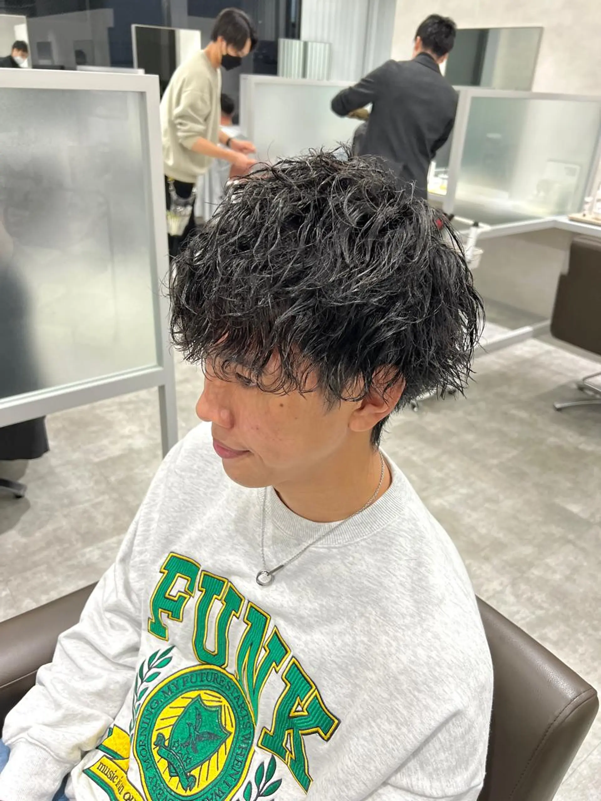 ショート カラー パーマ 関西センターパート メンズモデル募集のヘアスタイル