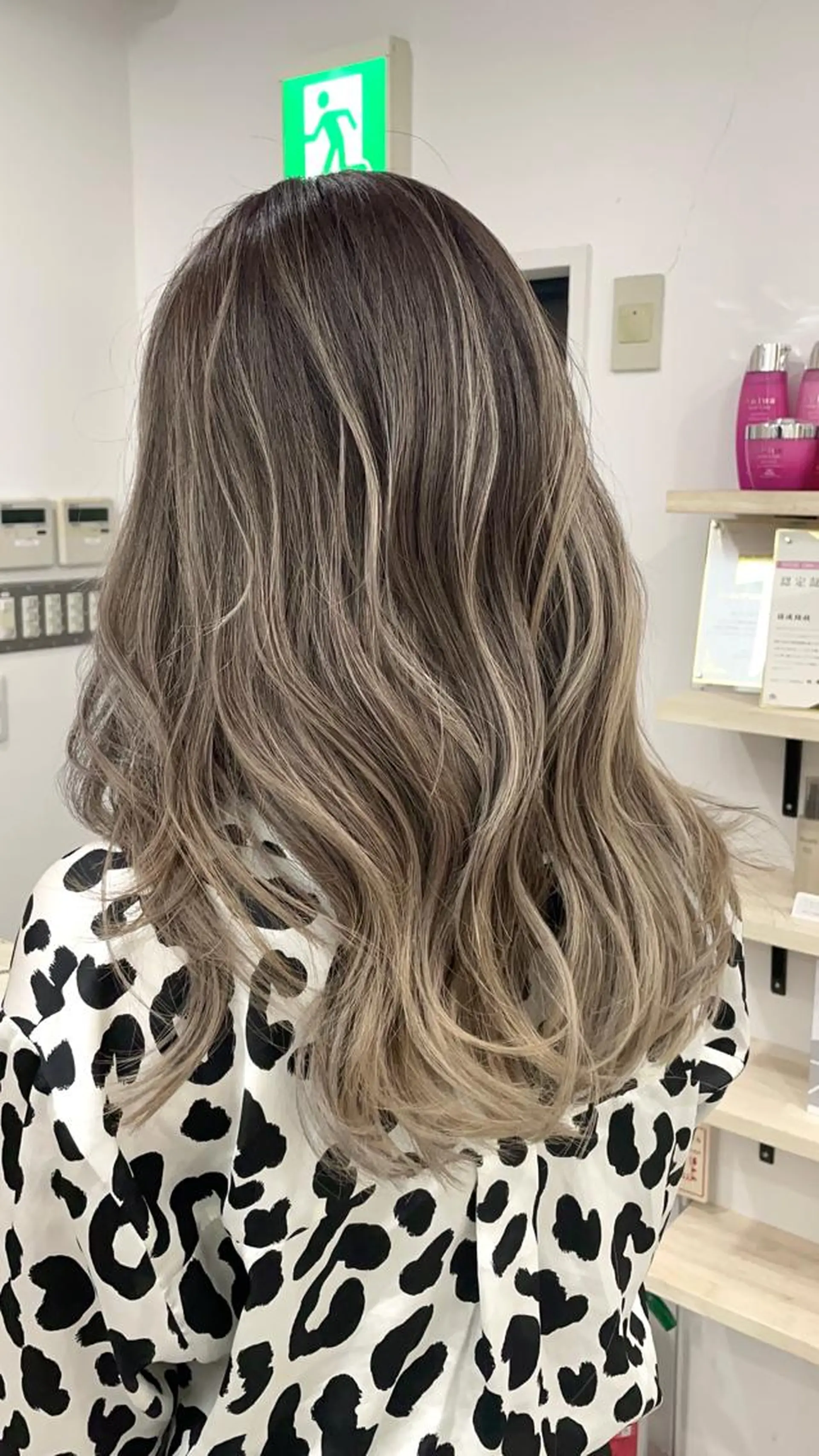 ミディアム 小山 一之のヘアスタイル