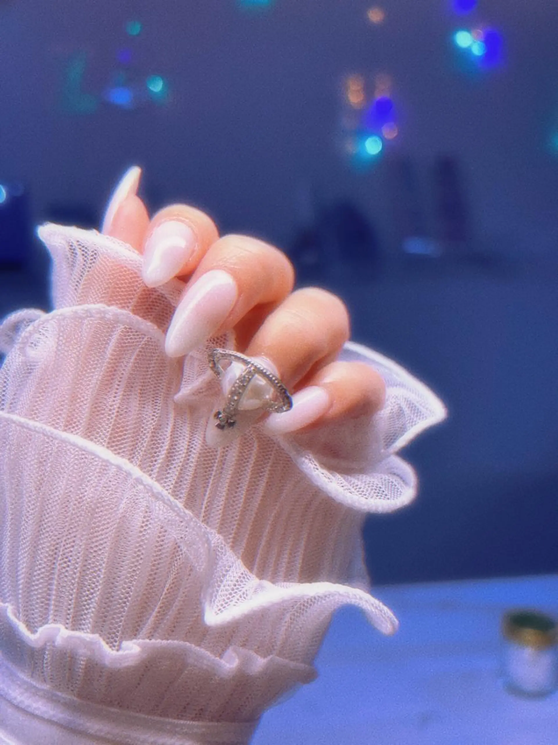 ネイル フレンチネイル ジェルネイル 韓国ネイル 持ち込み パラジェル ハンドネイル ハンドケア ちゅるんネイル🪄 耳ツボジュエリー🔗のネイルデザイン